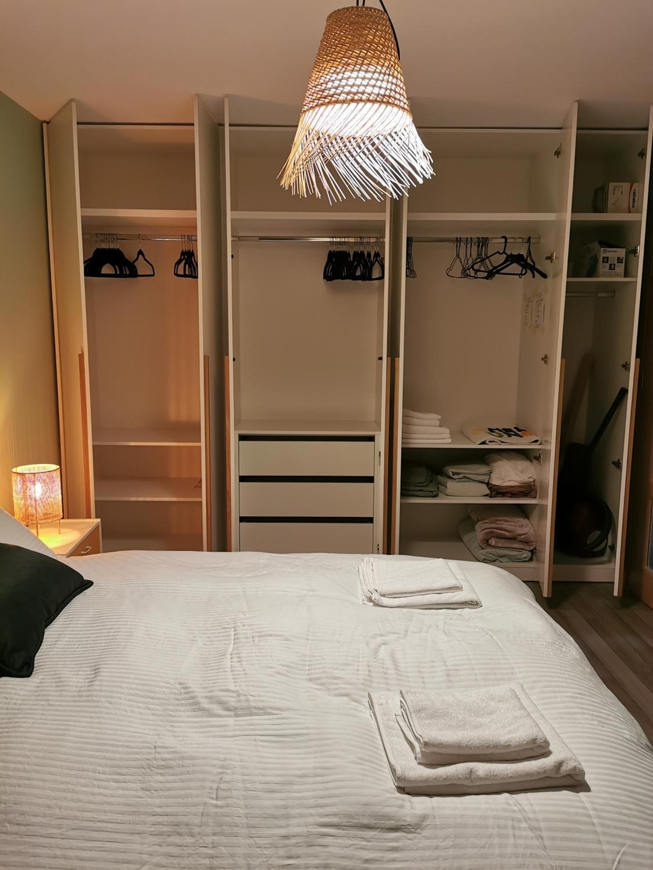 One-Bedroom Apartment photo 3