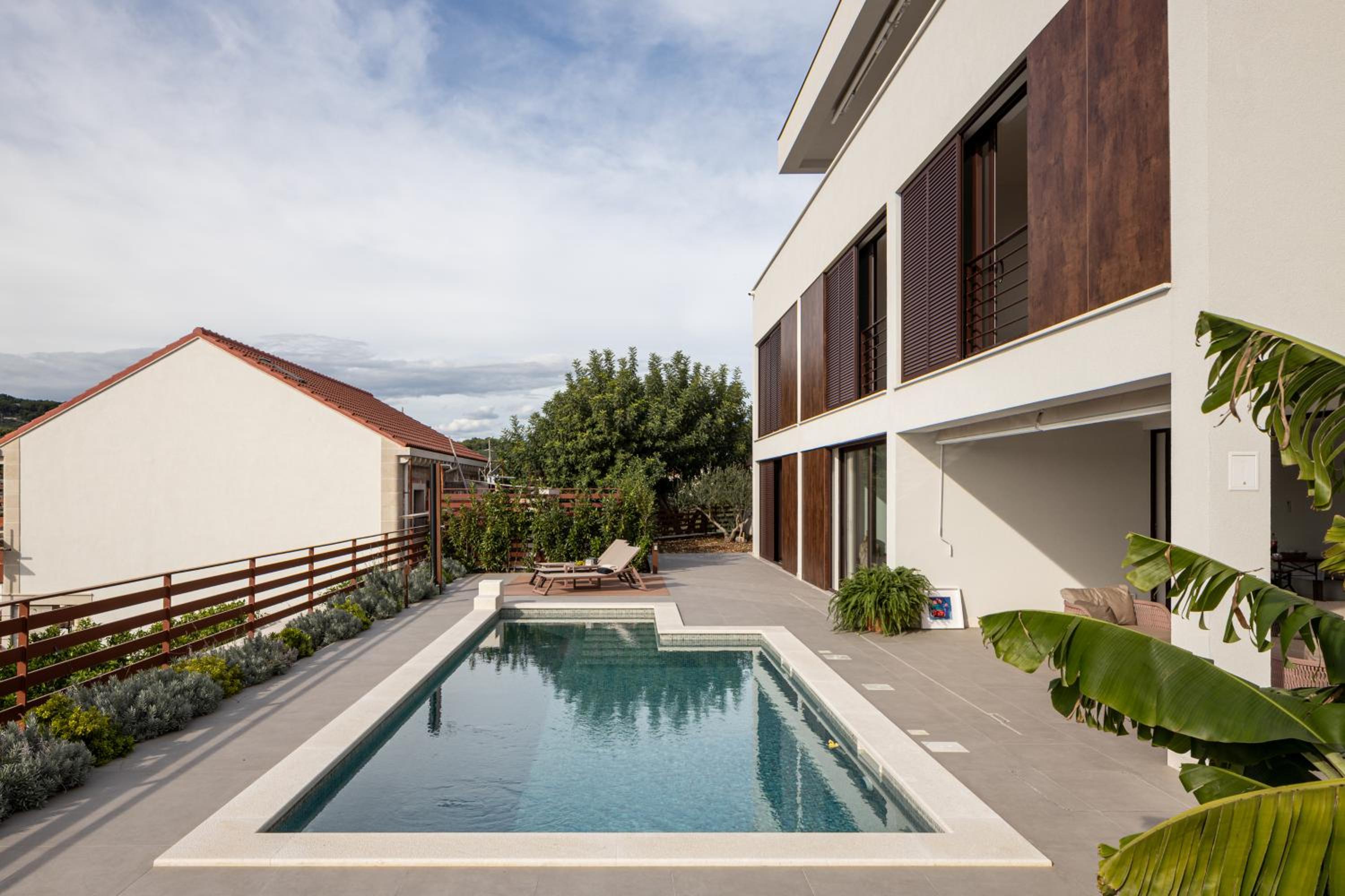 Villa photo 2