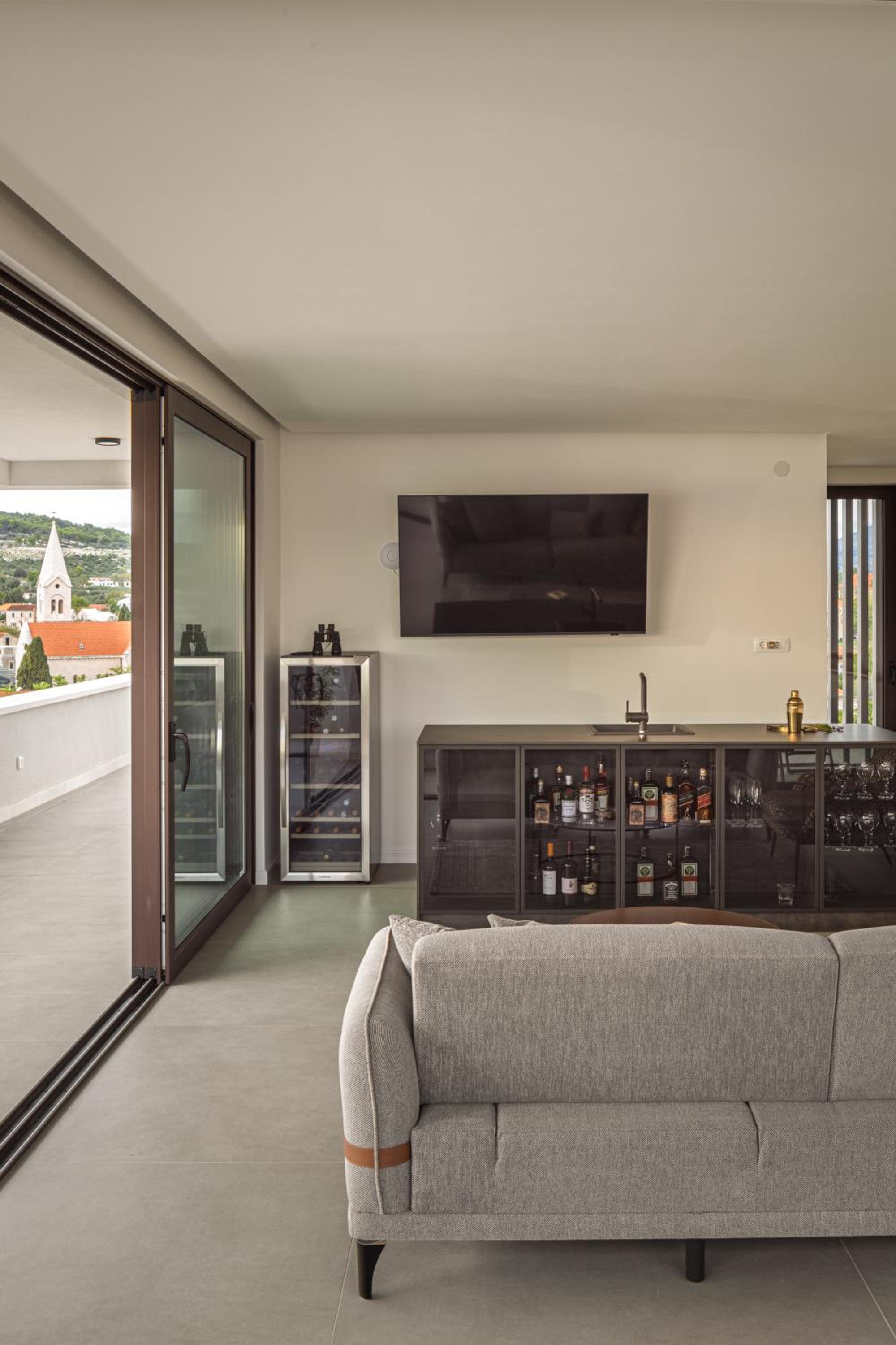 Villa photo 1
