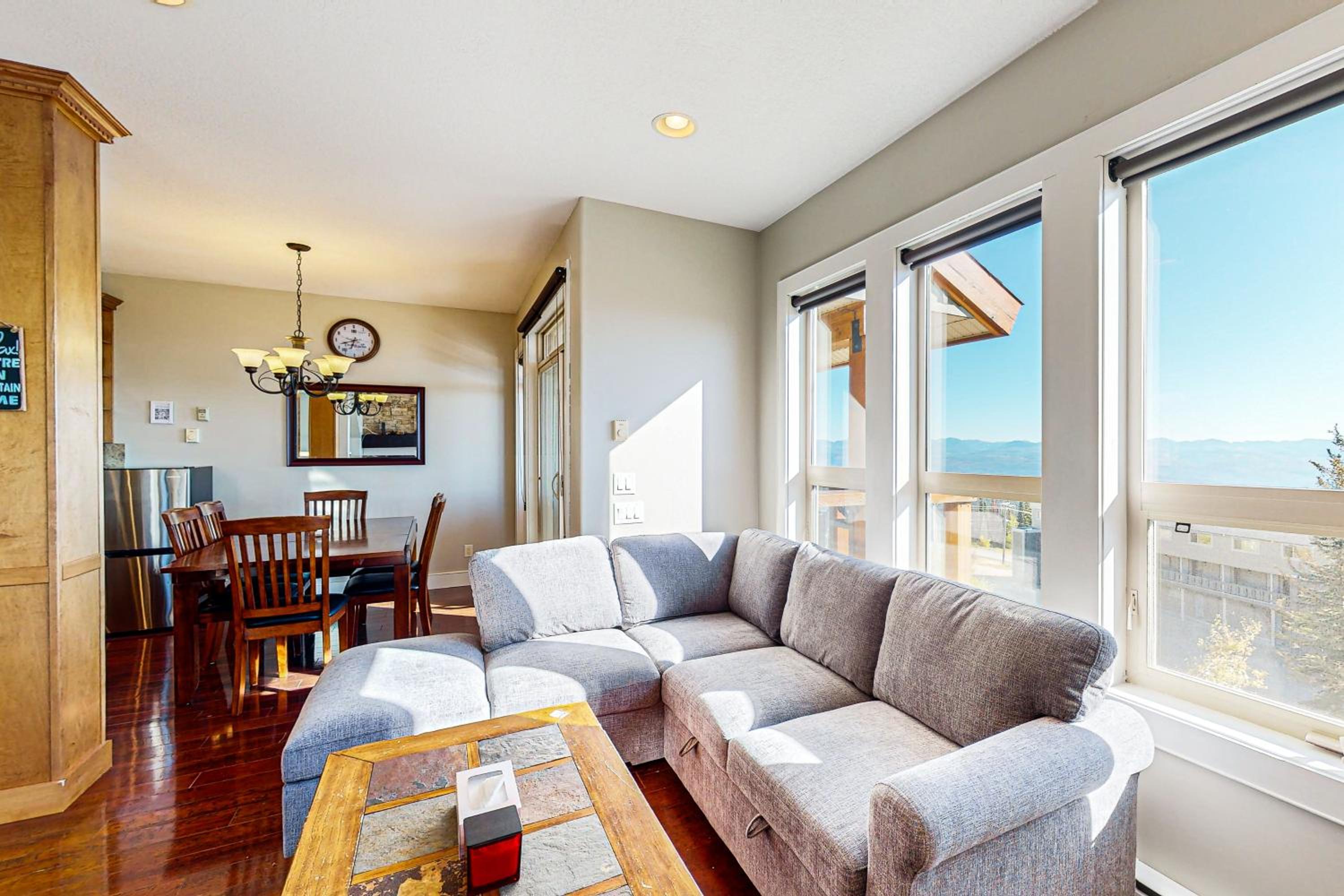 Three-Bedroom House photo 2