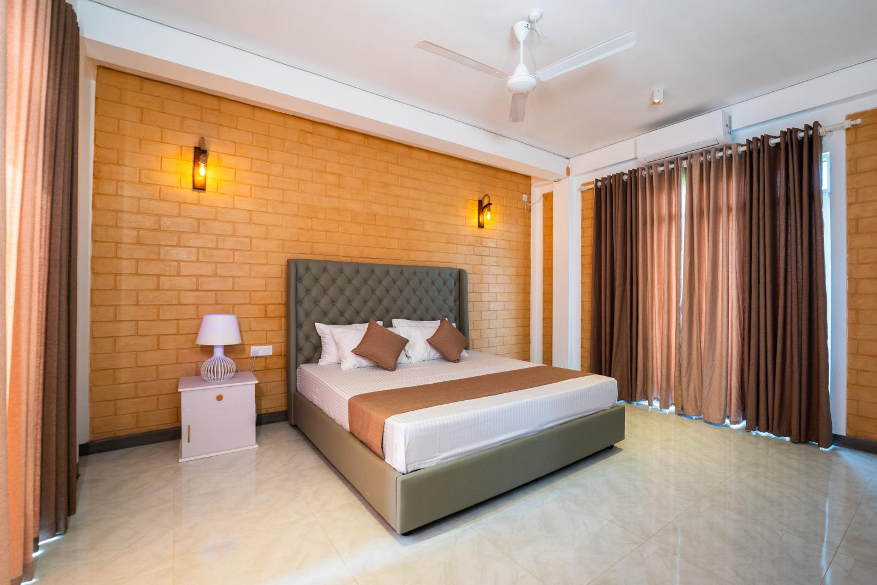 Double Room with Balcony and Sea View