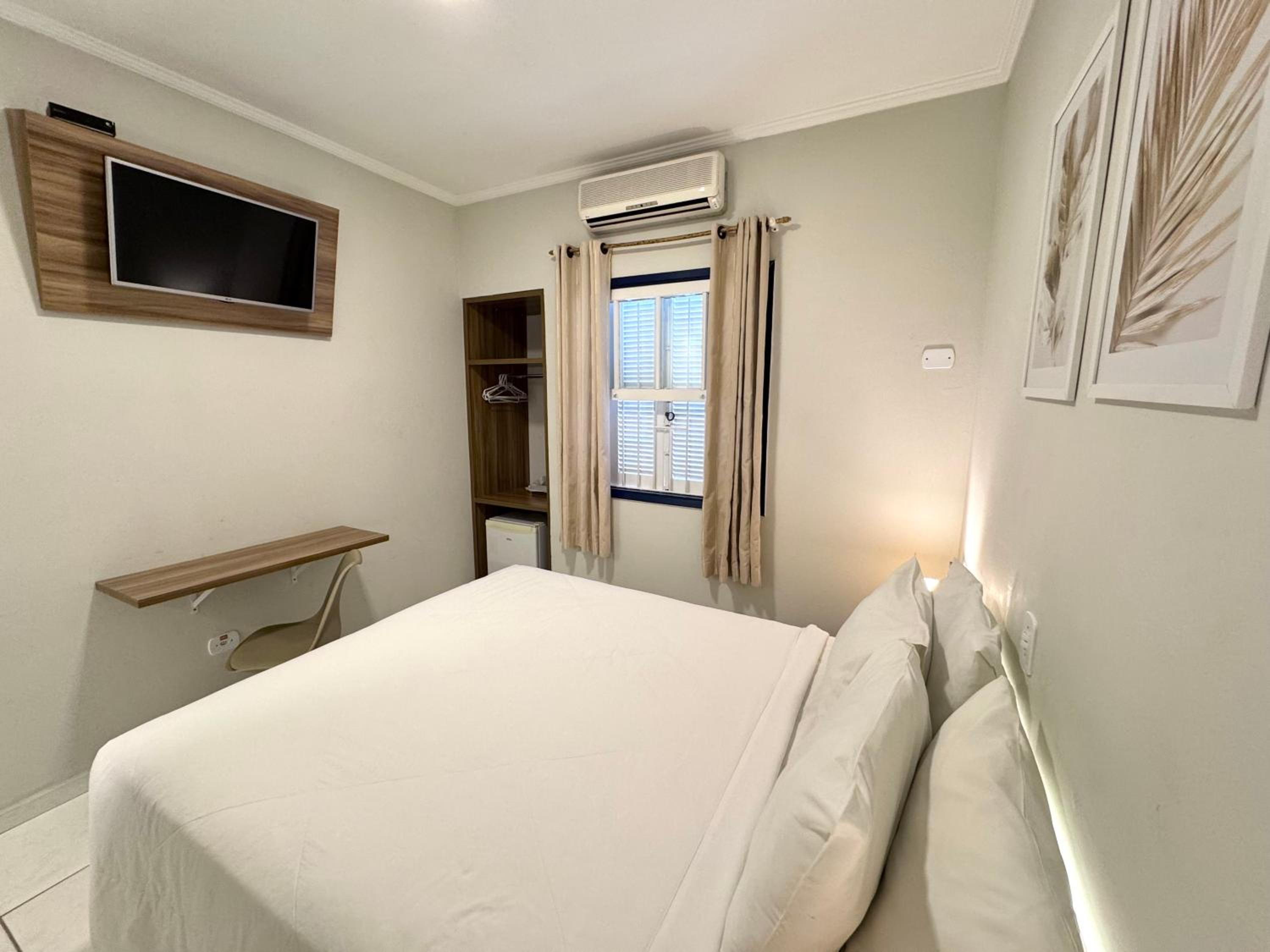 Double Room - Photo 4