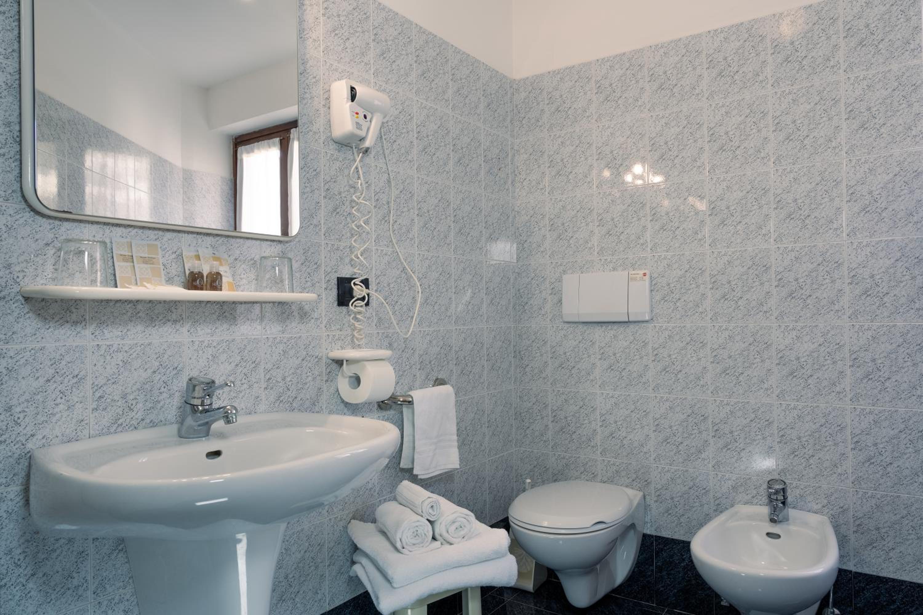 Triple Room - Photo 2