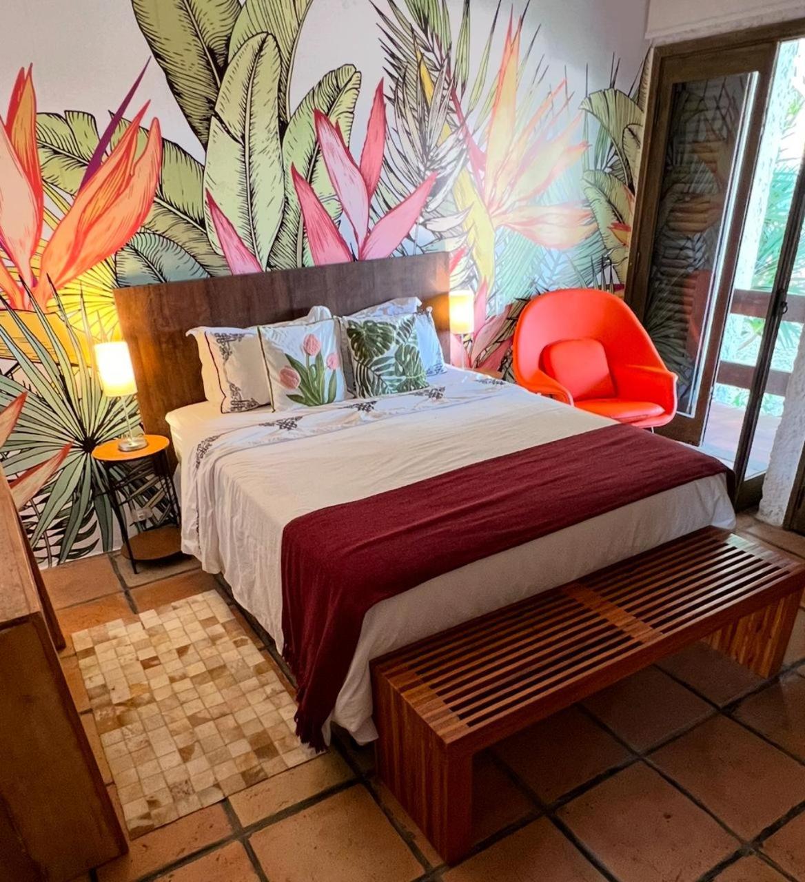 Deluxe Suite - Photo 1