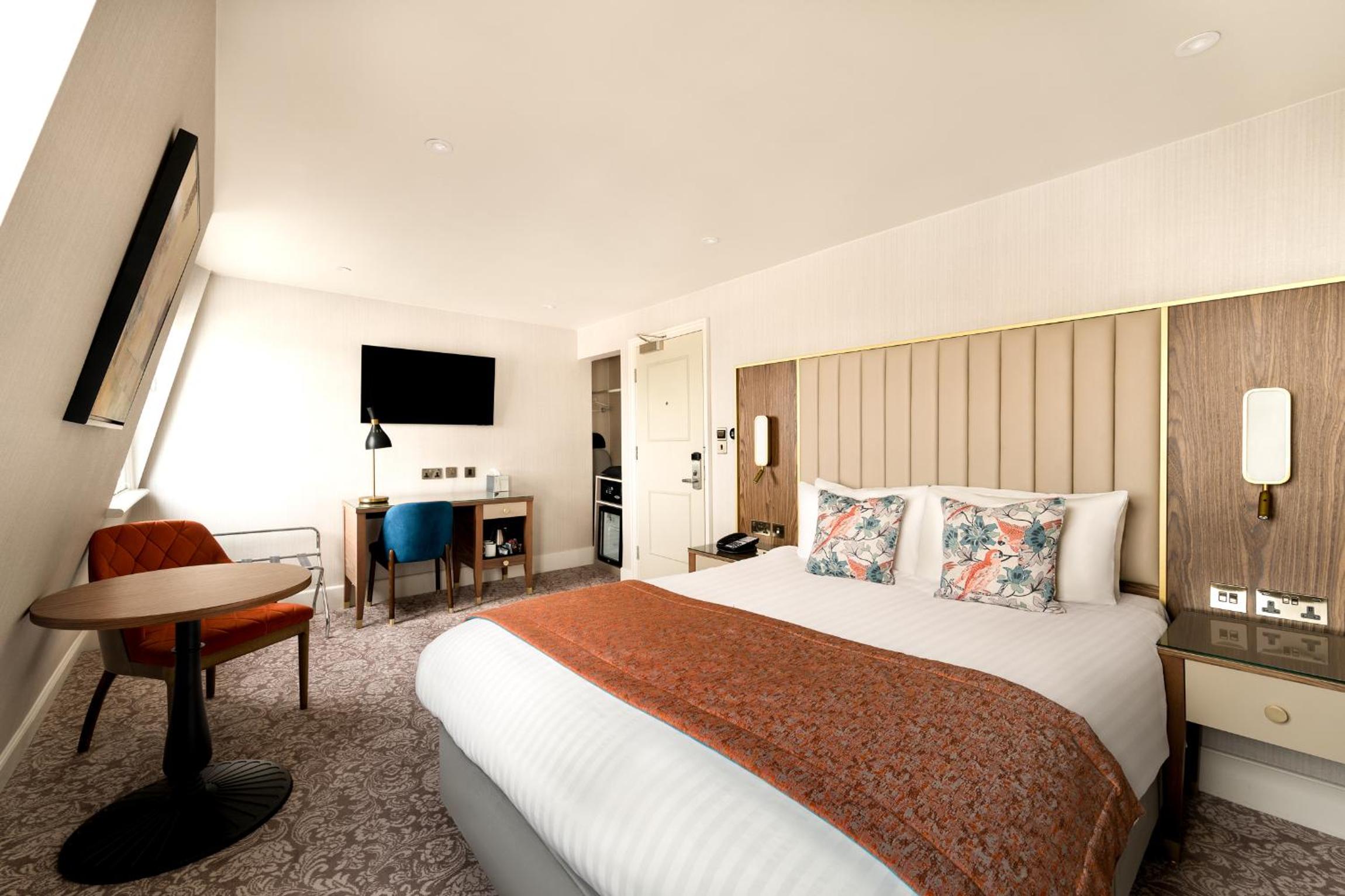 Standard Queen Room - Photo 4