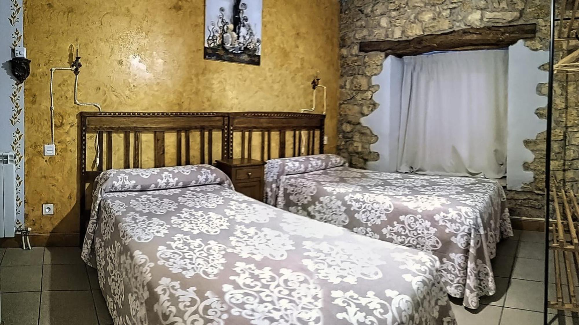 Standard Queen Room photo 2