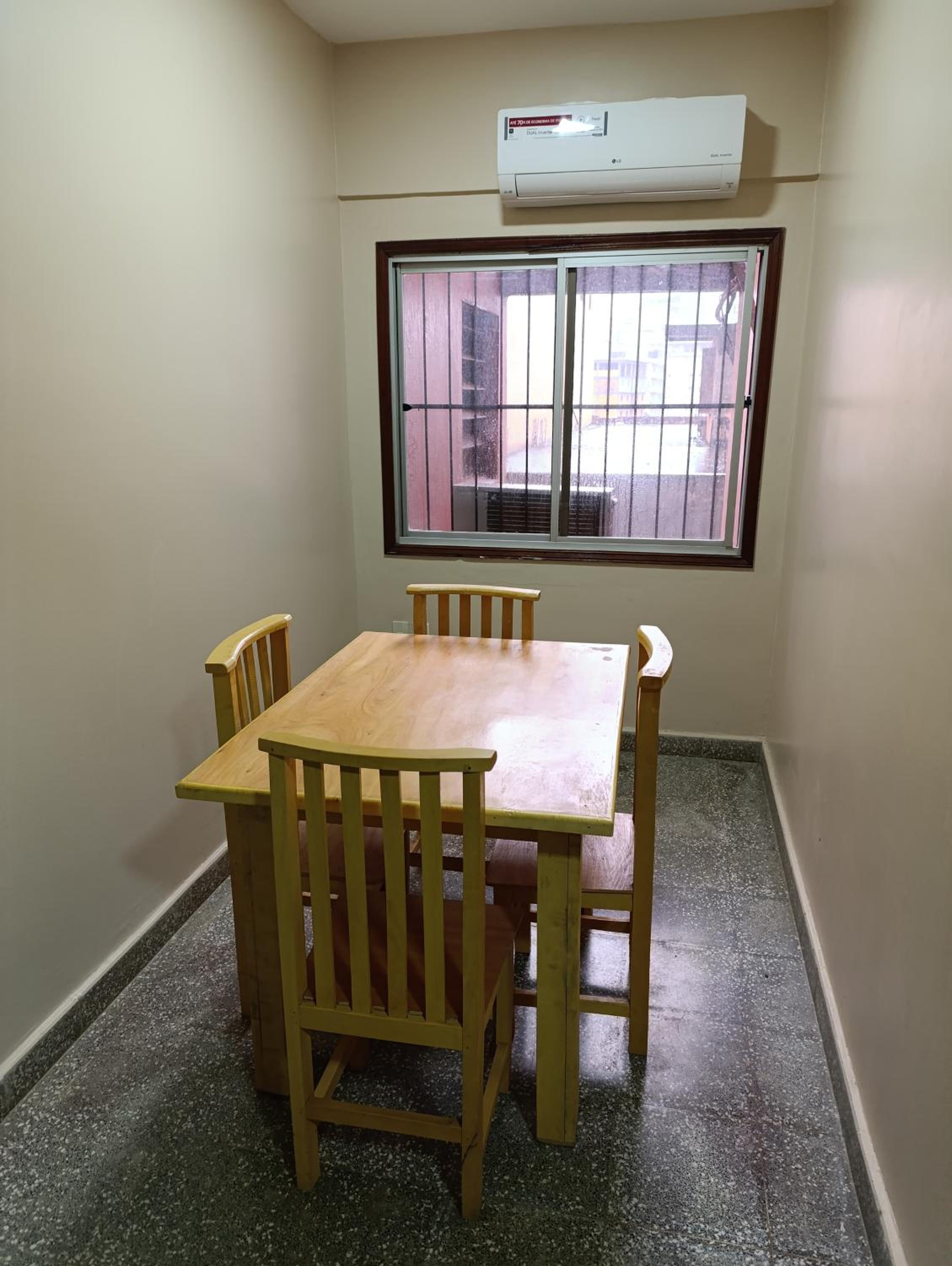 One-Bedroom Apartment photo 3