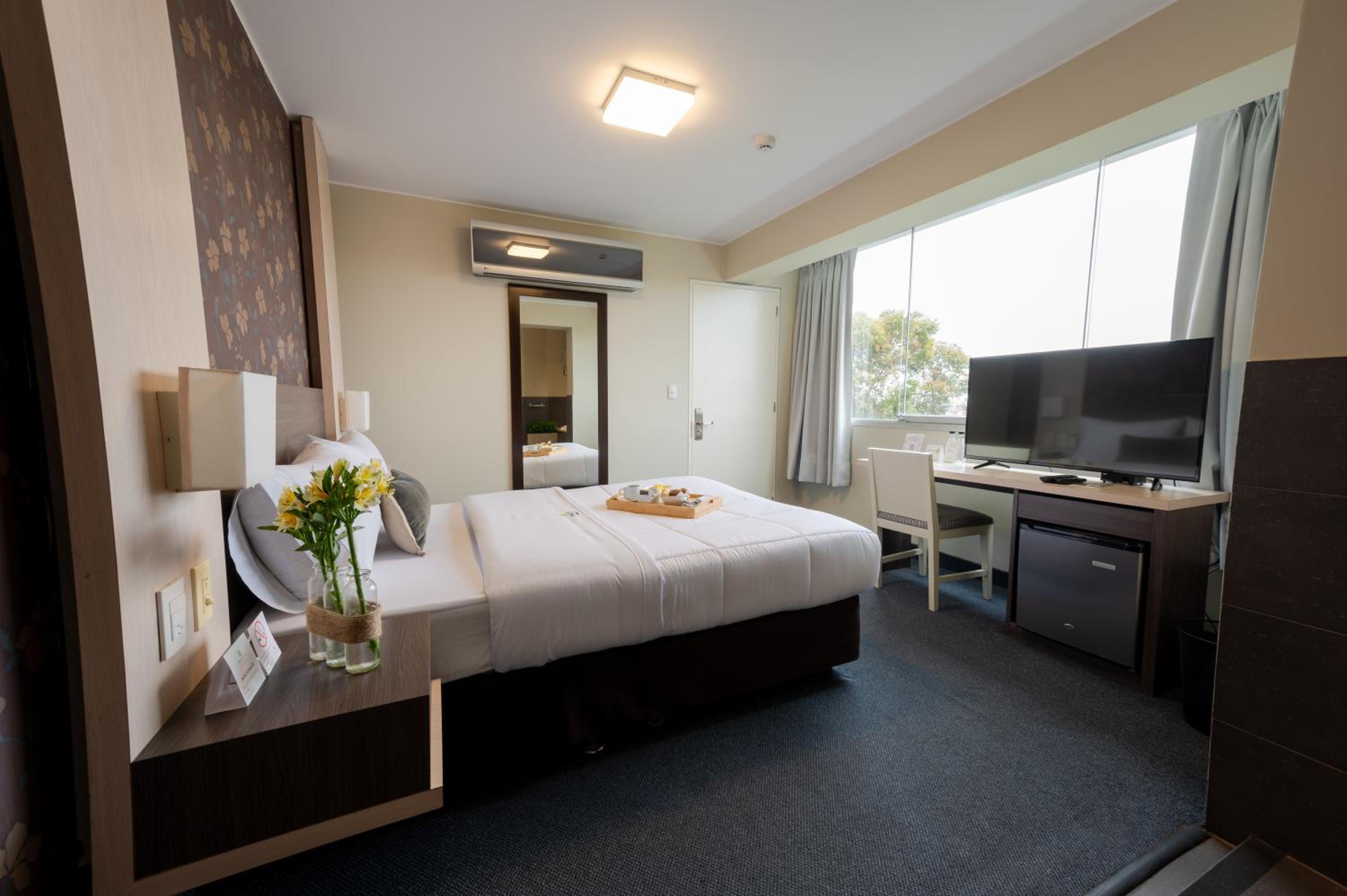 Suite with Spa Bath photo 1