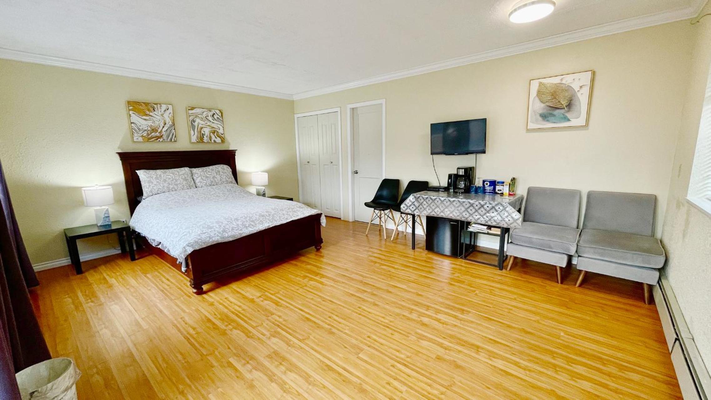 One-Bedroom House photo 3
