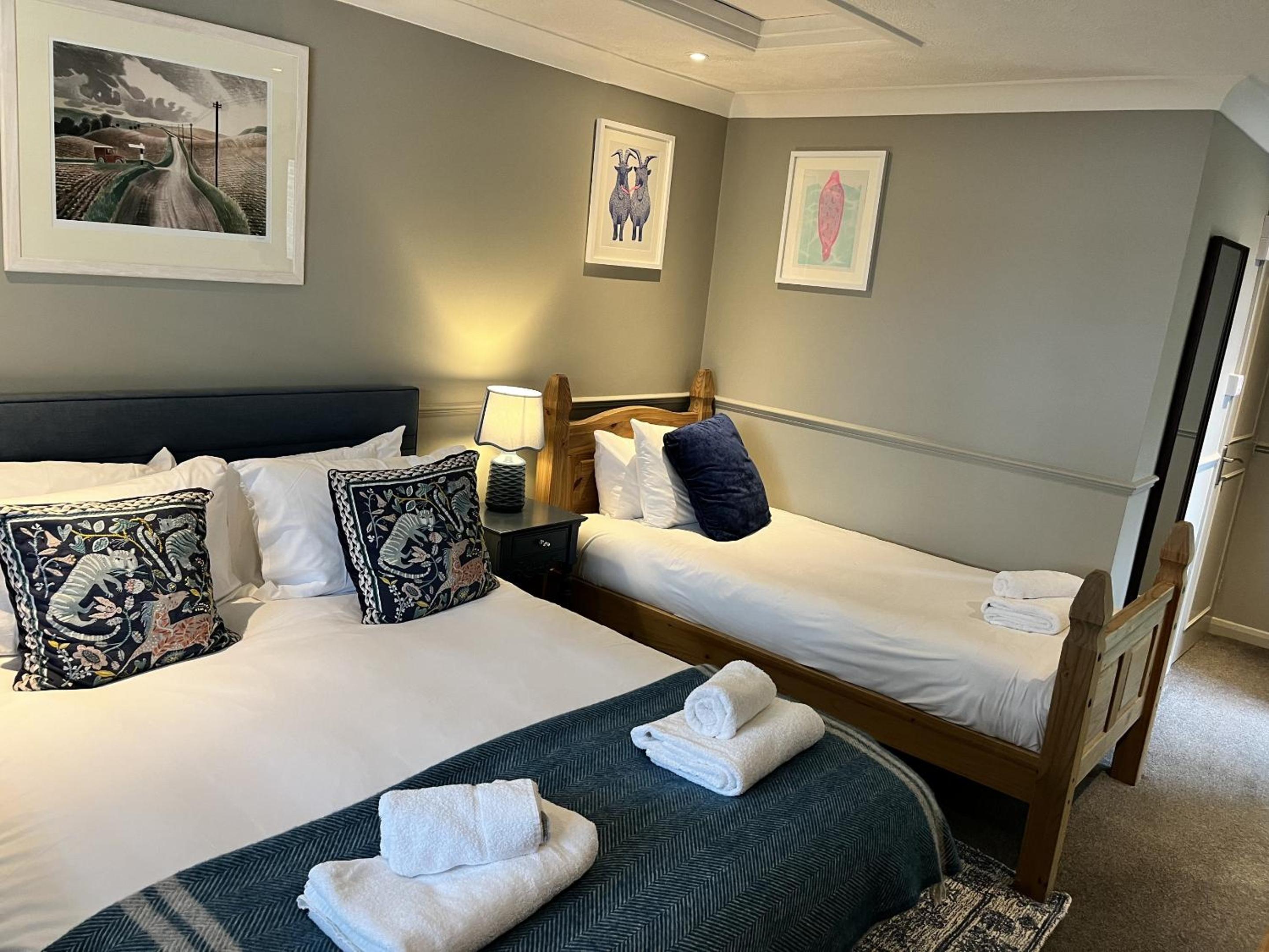 Standard Triple Room - Photo 6