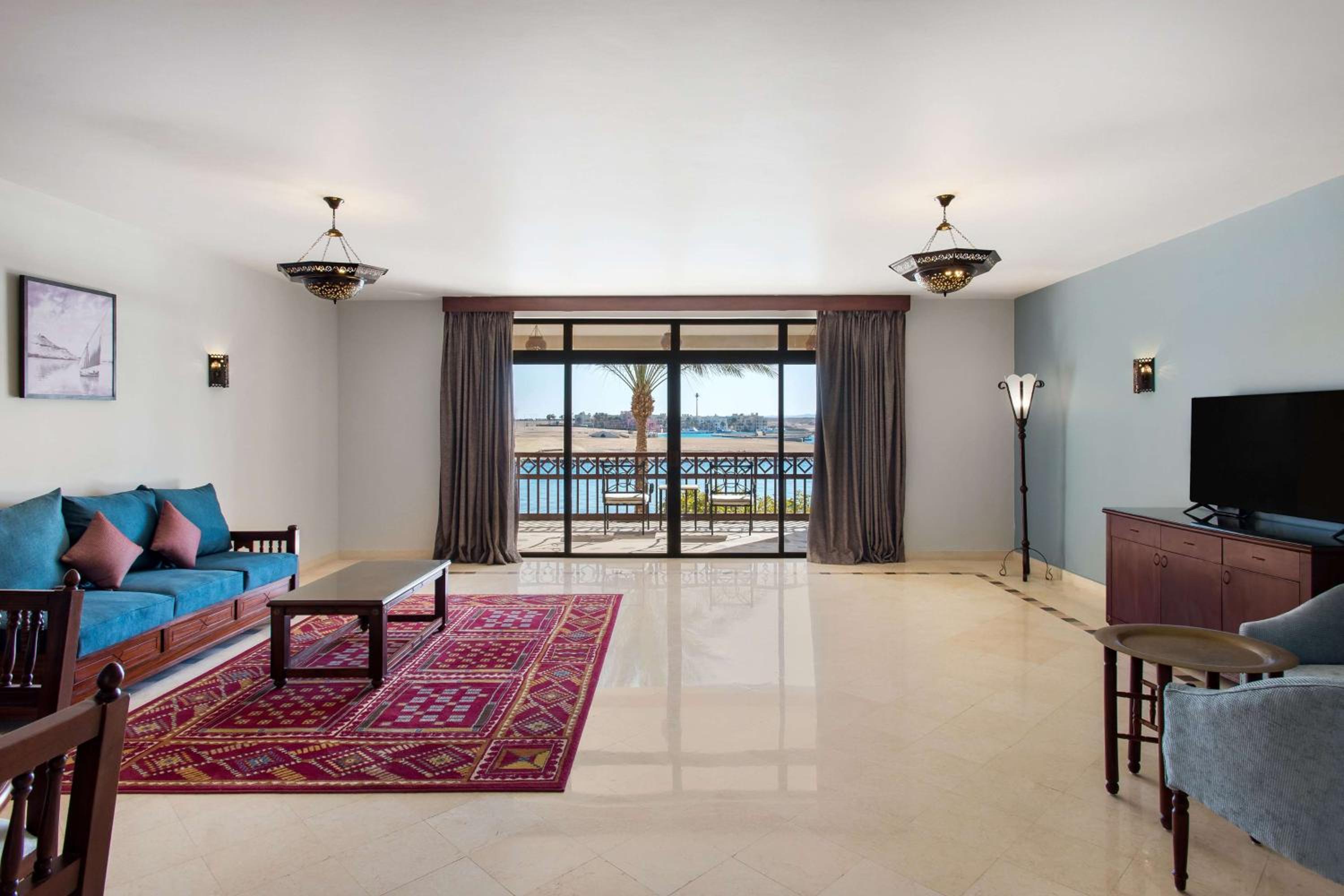 Premium Suite - Marina View - Photo 7