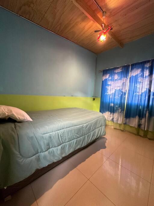 Three-Bedroom House photo 2
