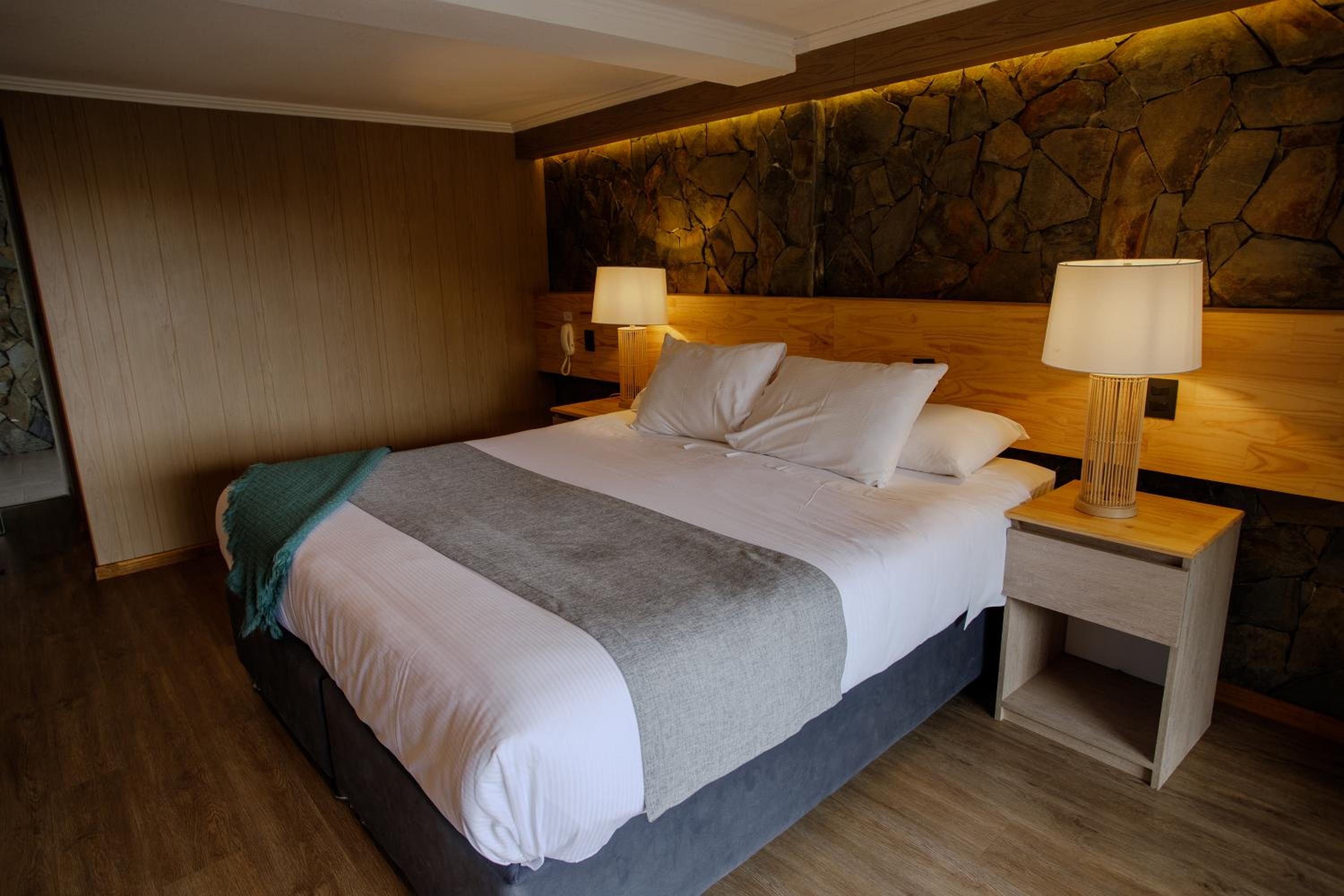 Double Room with Private Bathroom photo 3