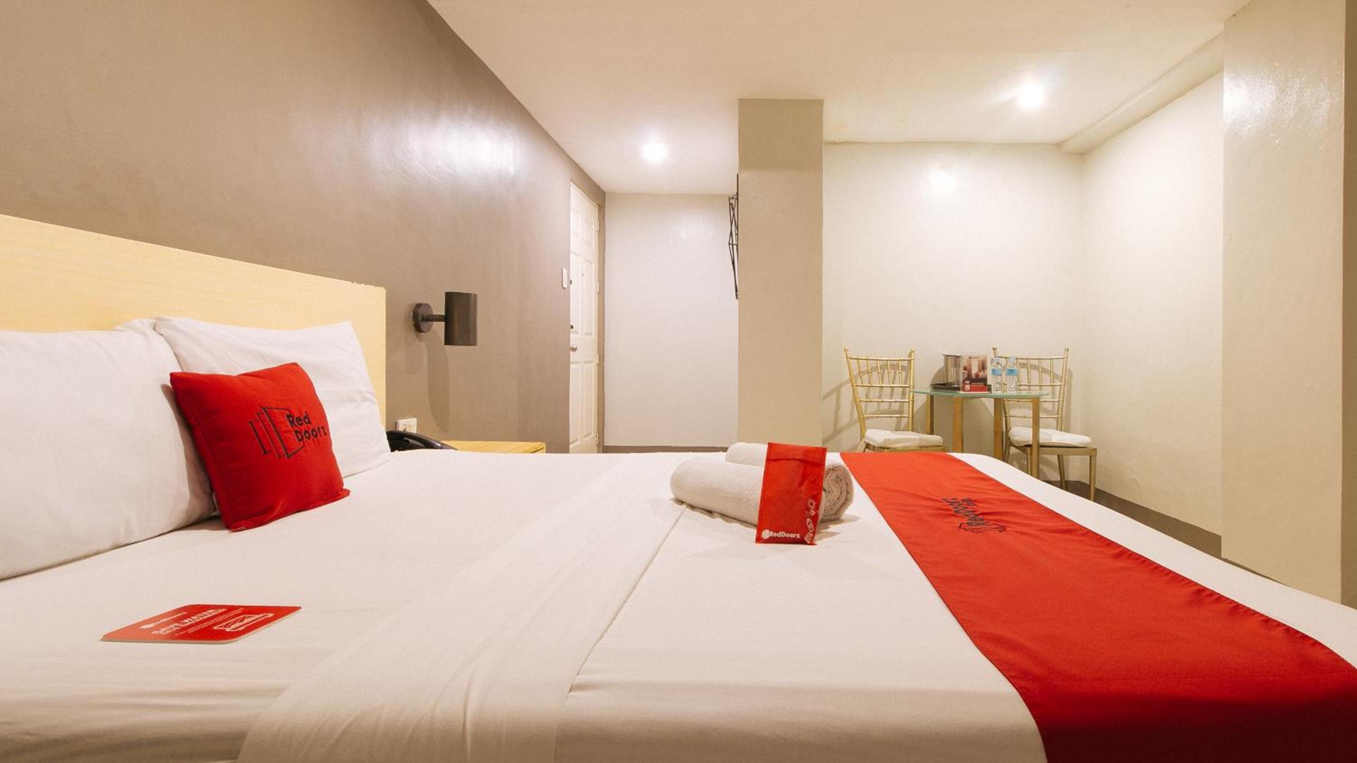Double Room - Photo 10