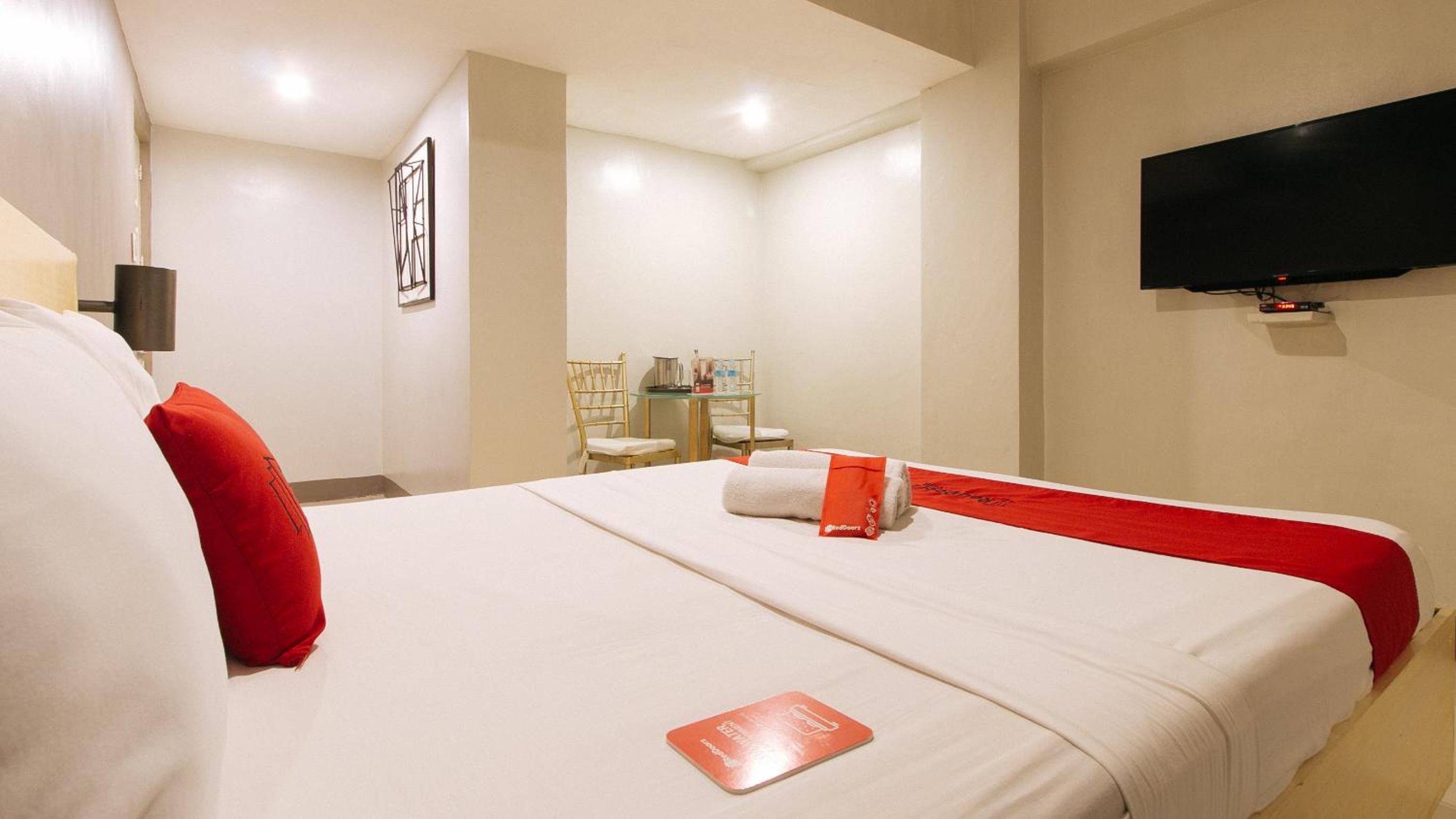 Double Room - Photo 5