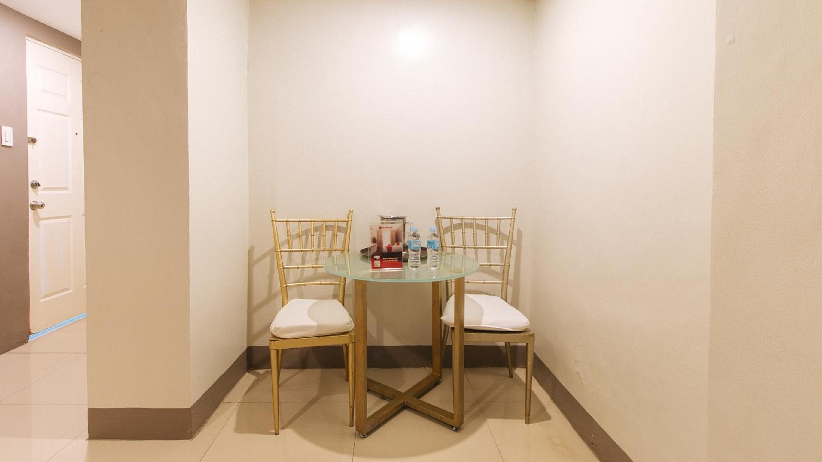 Double Room - Photo 18