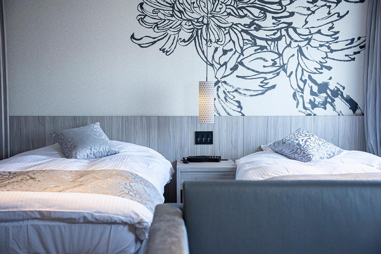 Standard Twin Room - Photo 1
