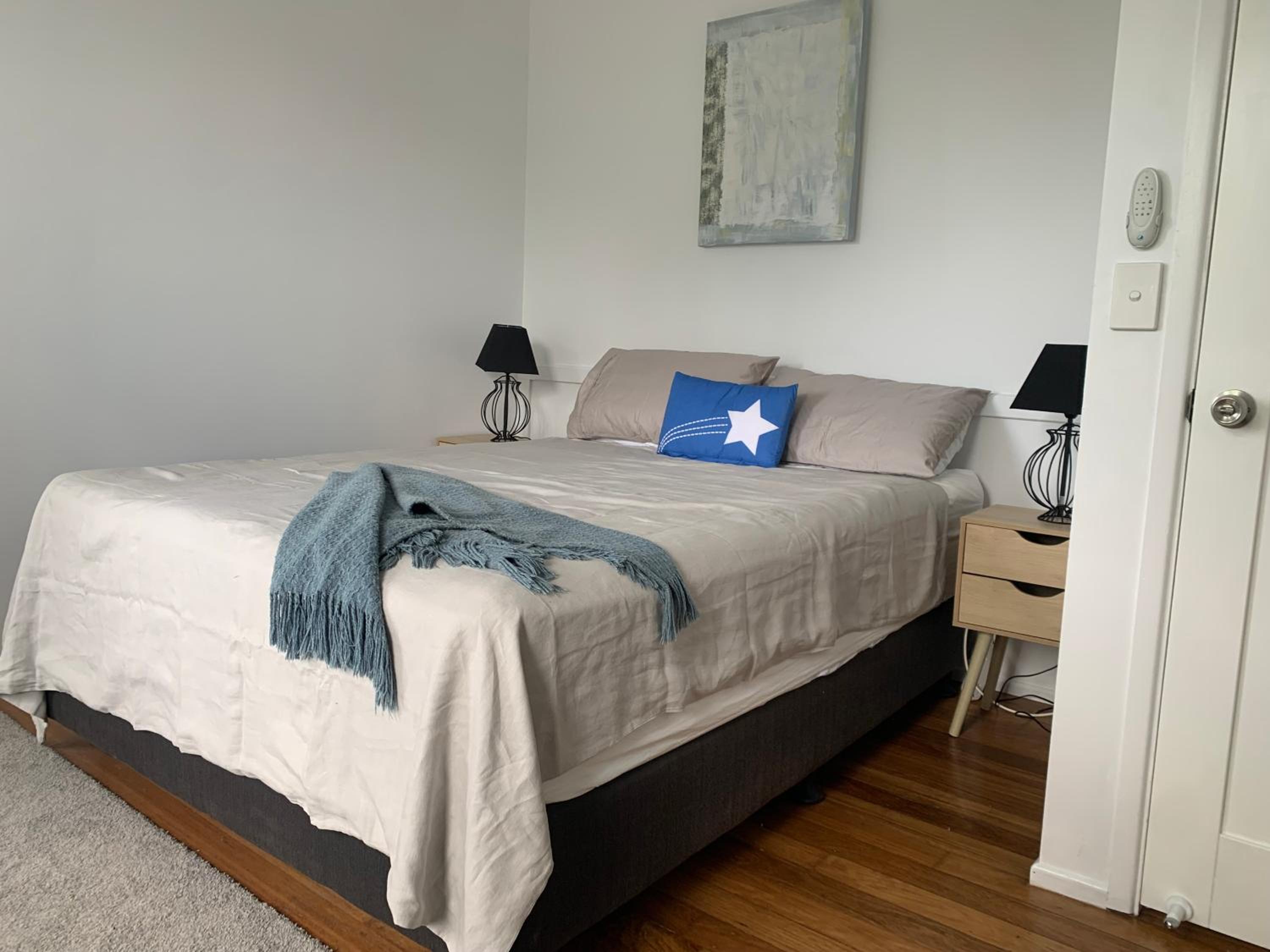 Three-Bedroom Apartment photo 1