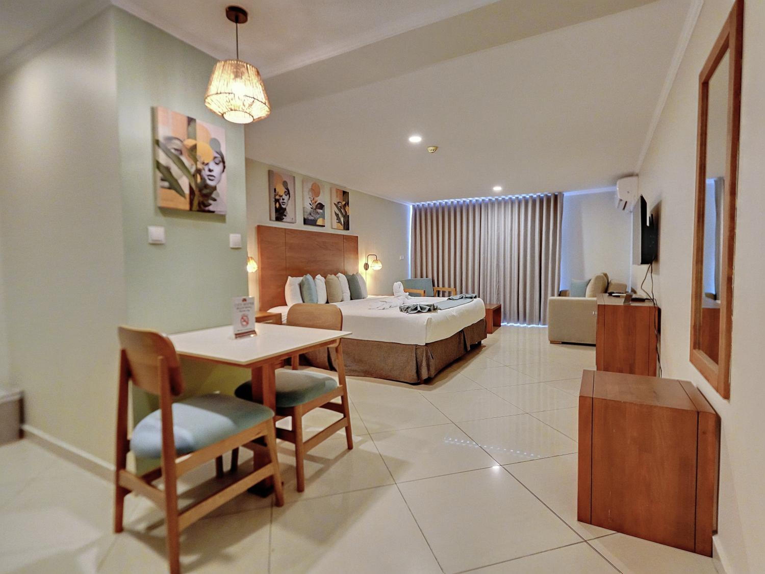 Junior Suite with Kitchenette