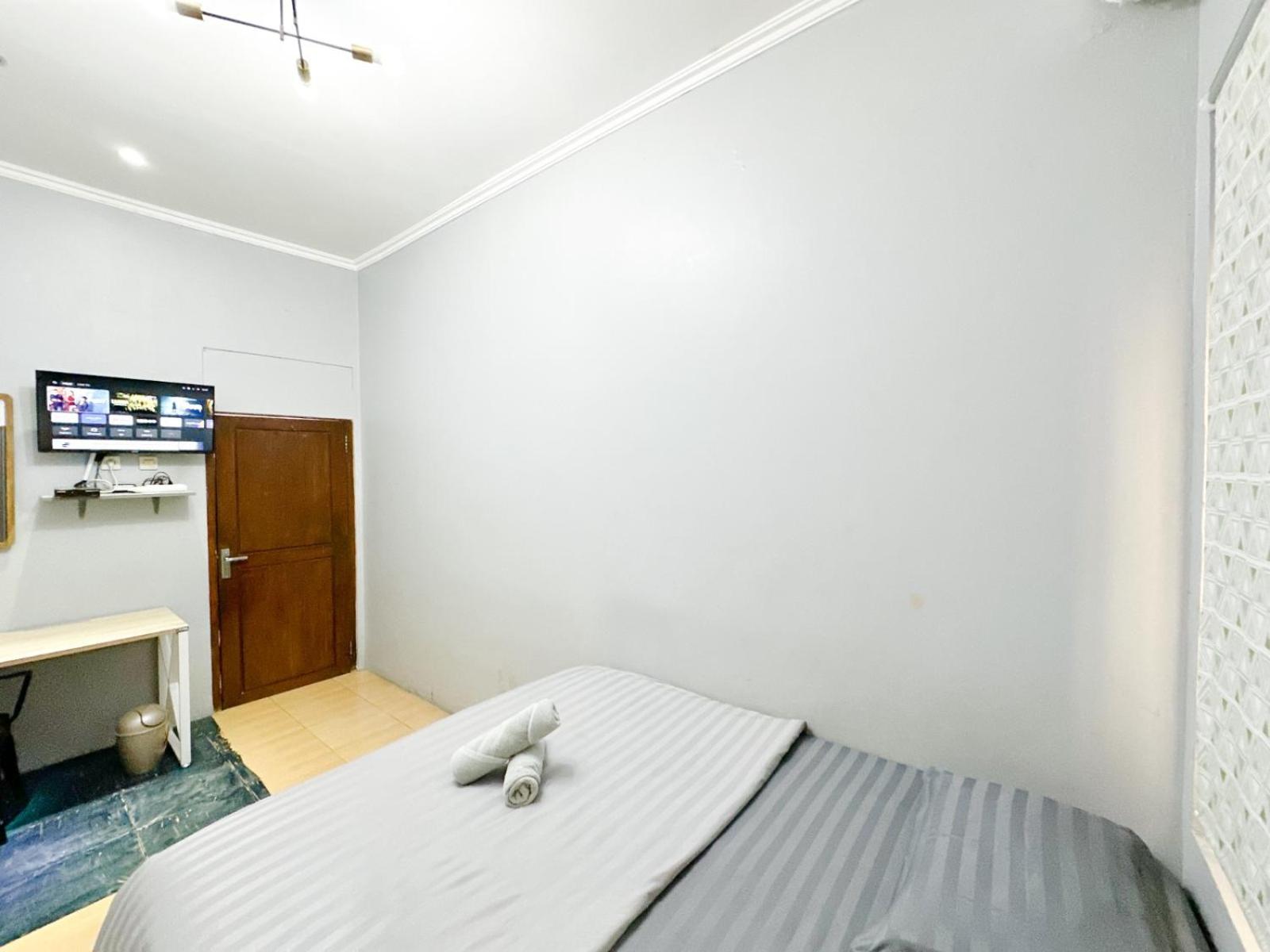 Double Room with Private Bathroom photo 3