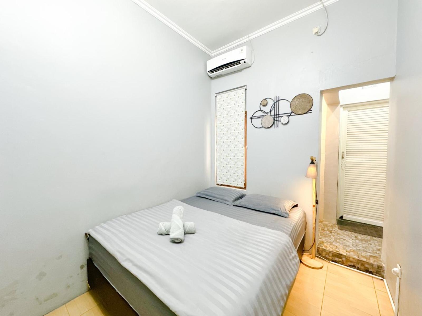 Double Room with Private Bathroom photo 1