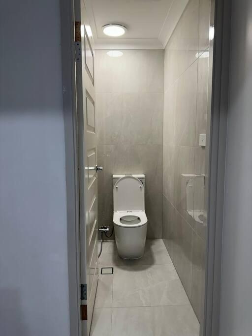Three-Bedroom House photo 3