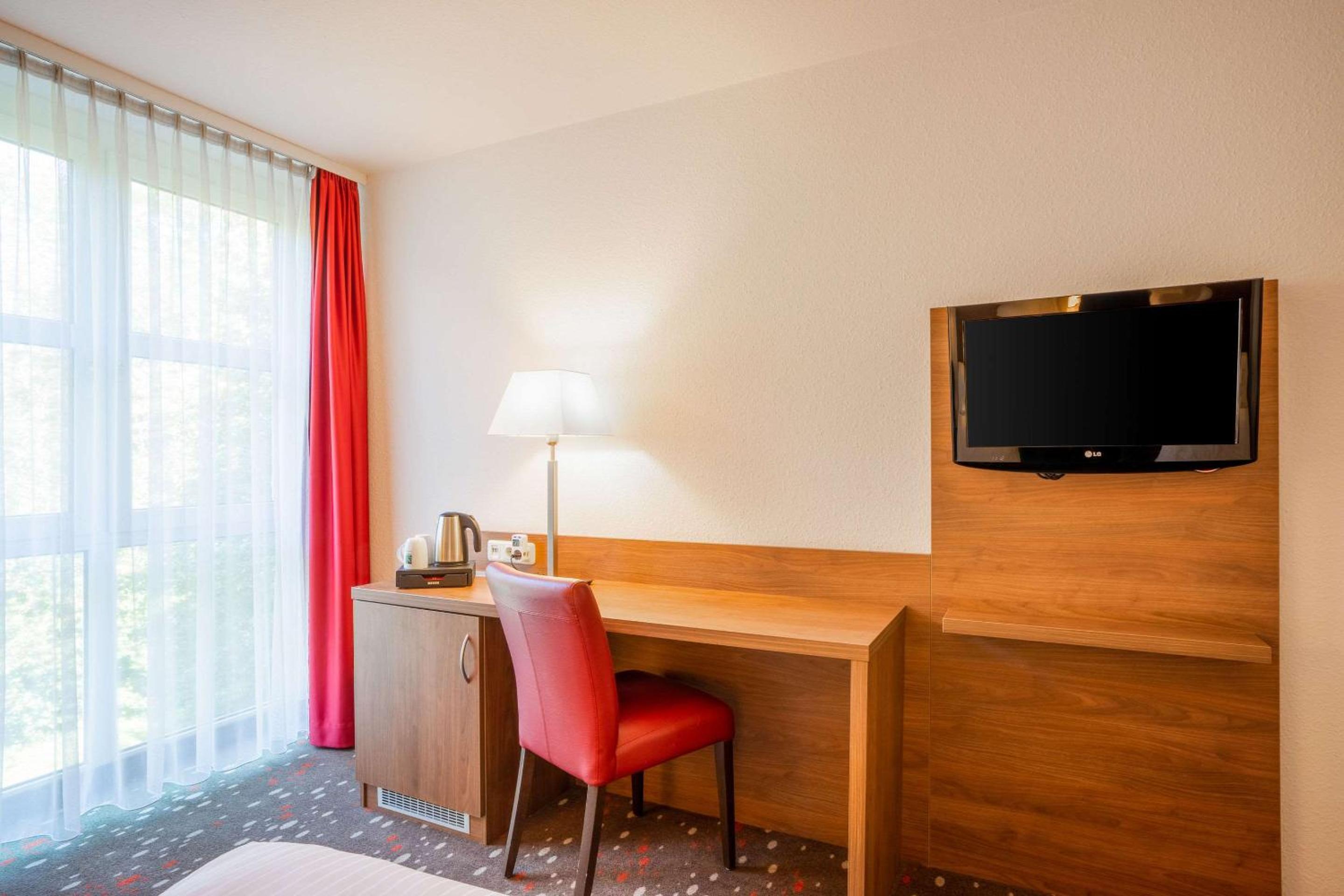 Twin Room - Photo 4