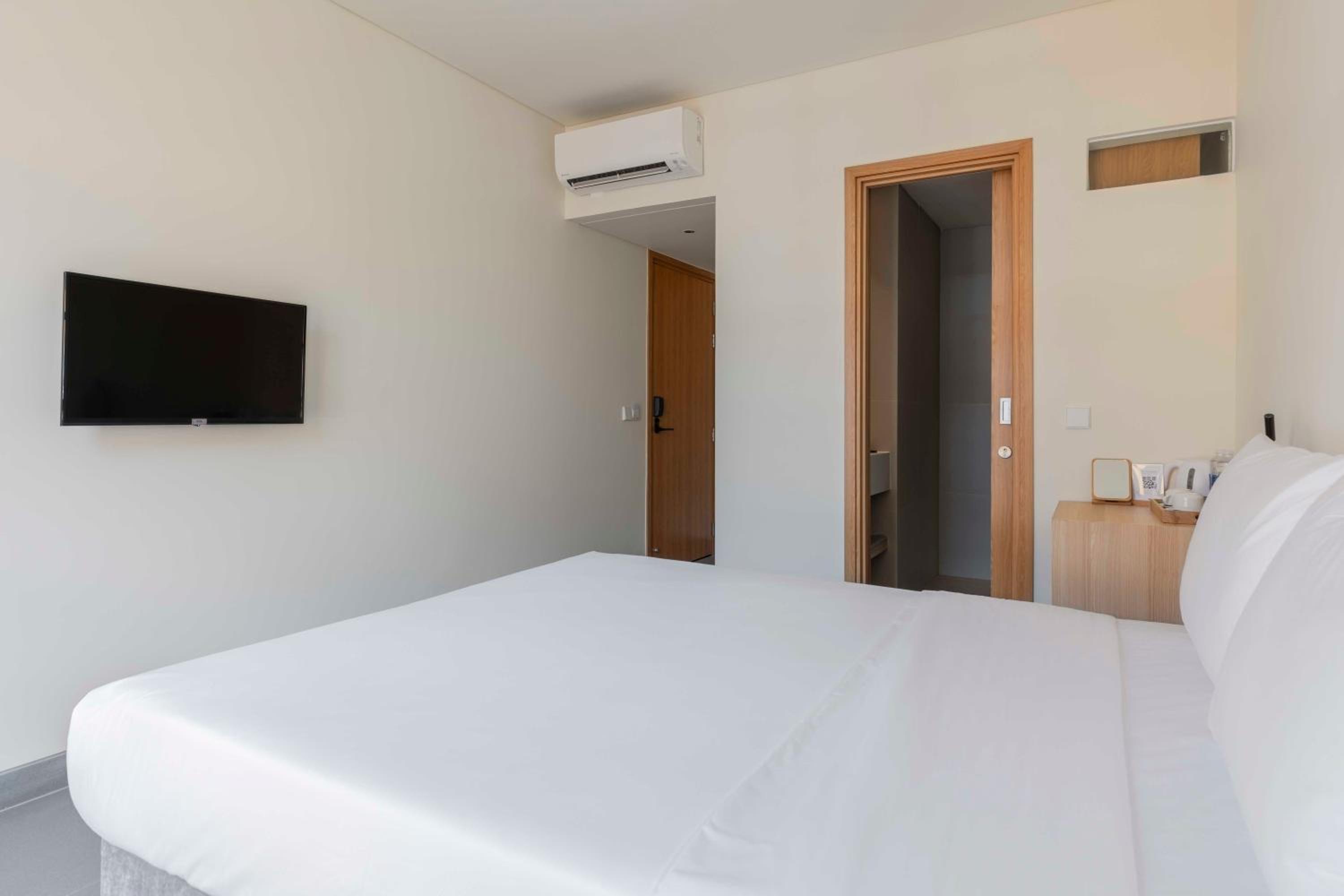 Standard Double Room - Photo 19
