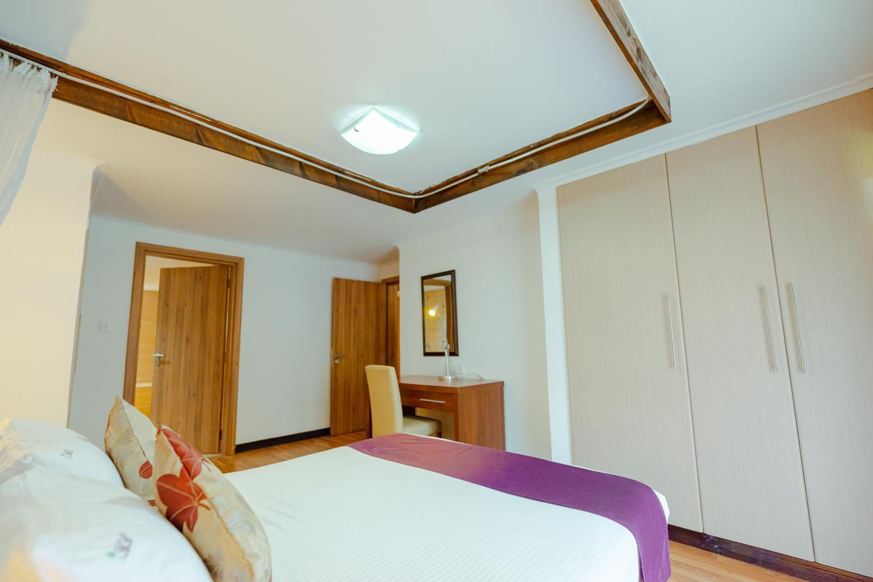 Three-Bedroom Superior Apartment with Two Queen and Two Single Beds - Non-Smoking