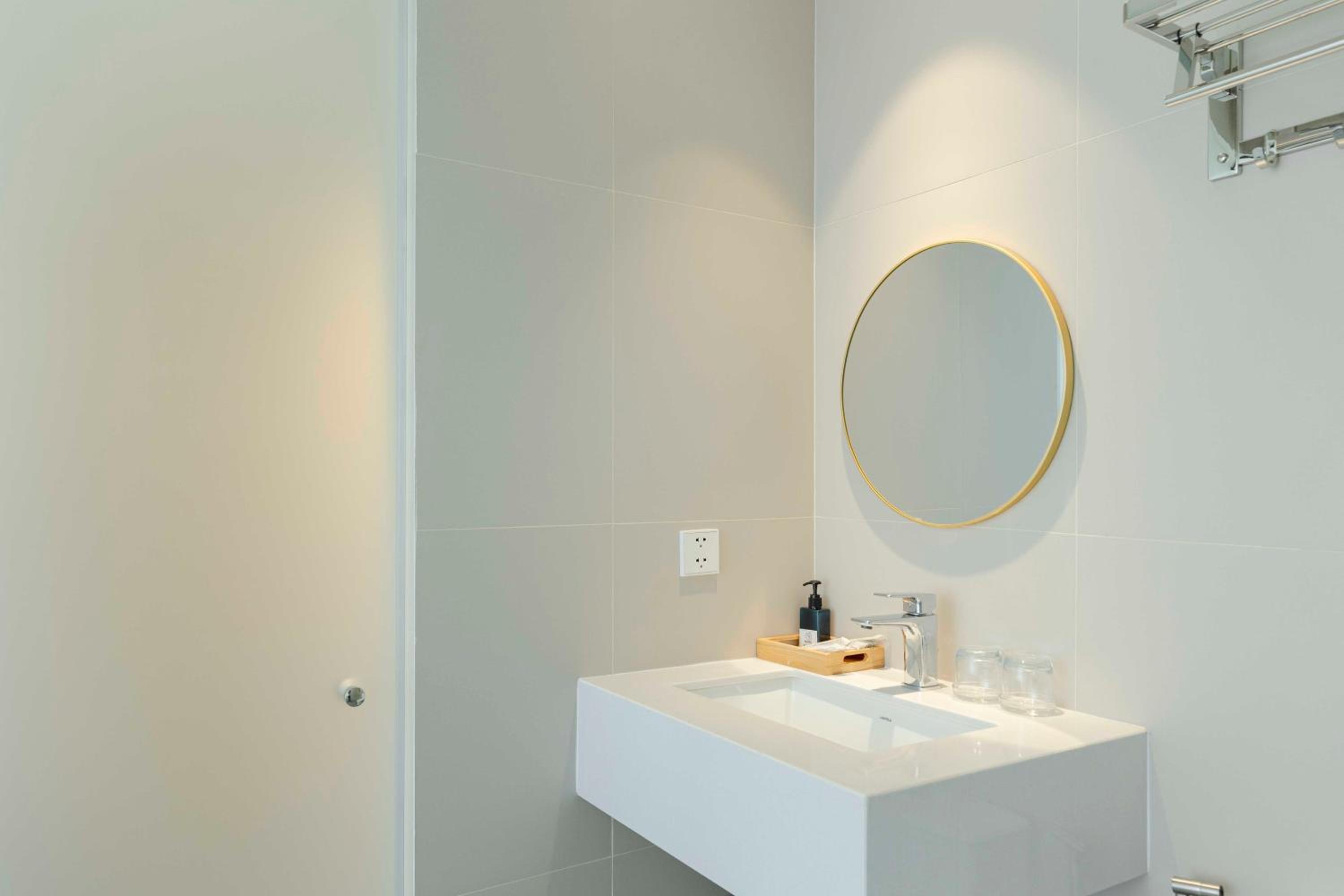 Standard Double Room - Photo 22