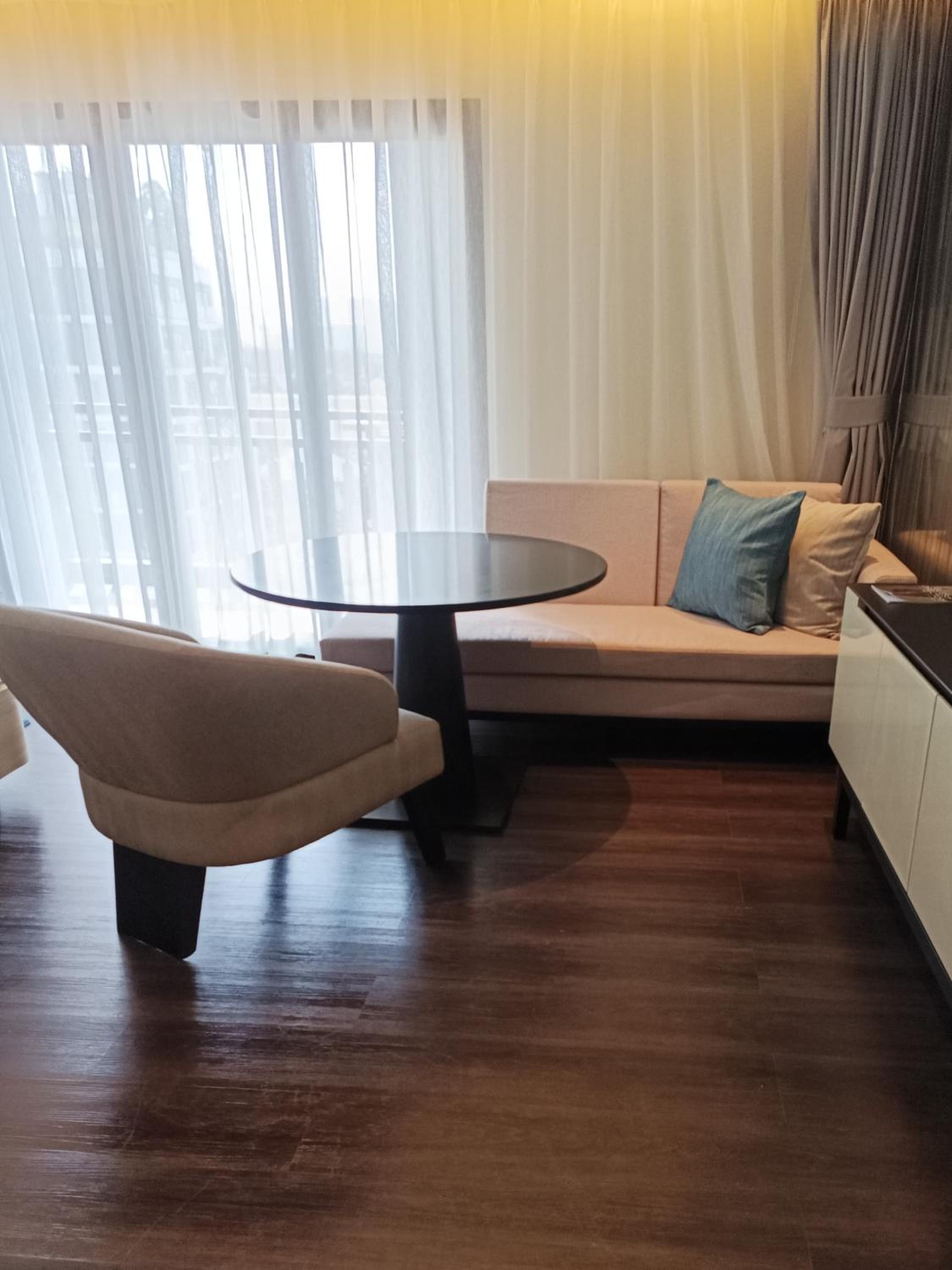 King Studio with Balcony photo 2