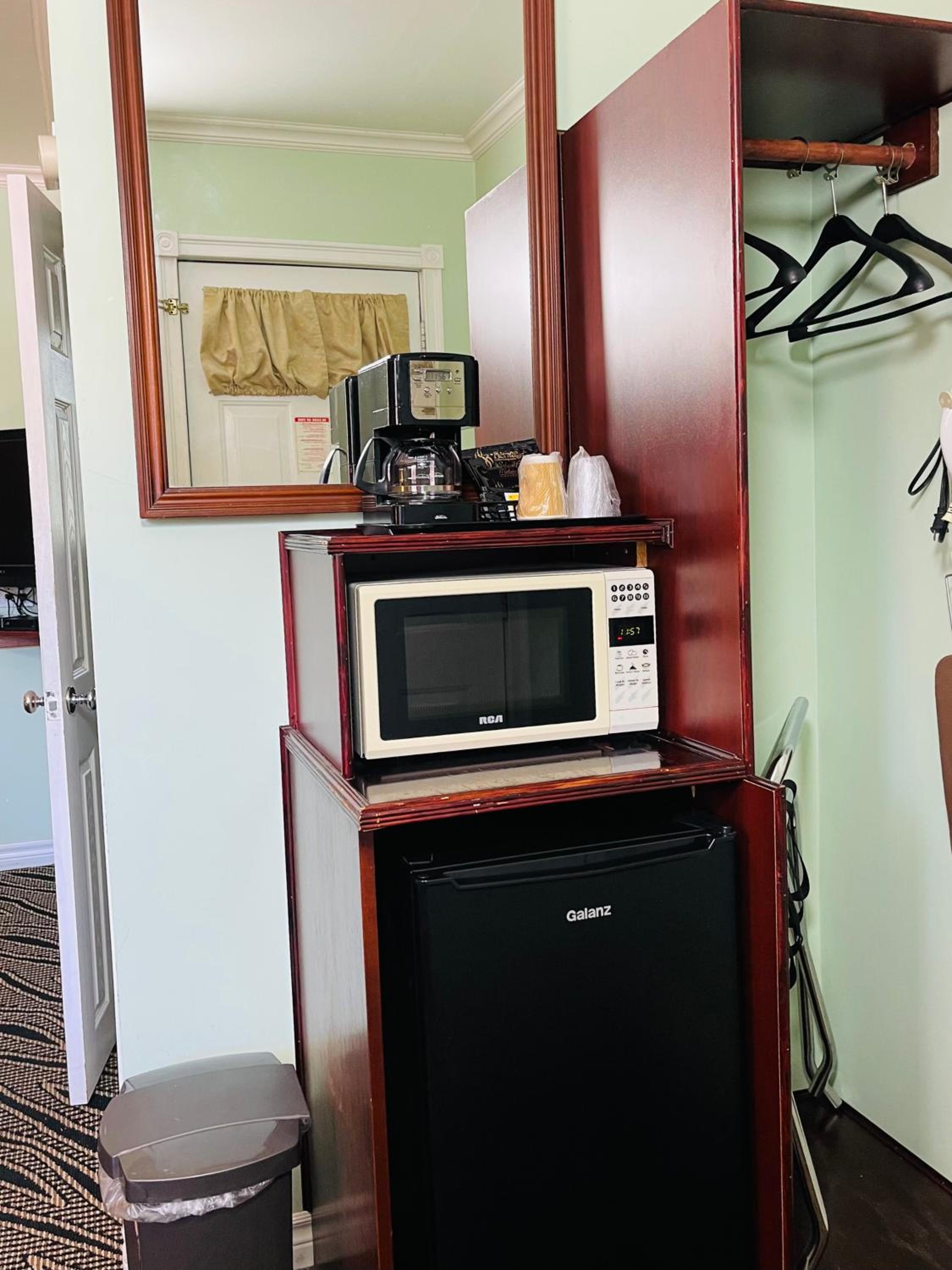 Queen Room - Photo 4