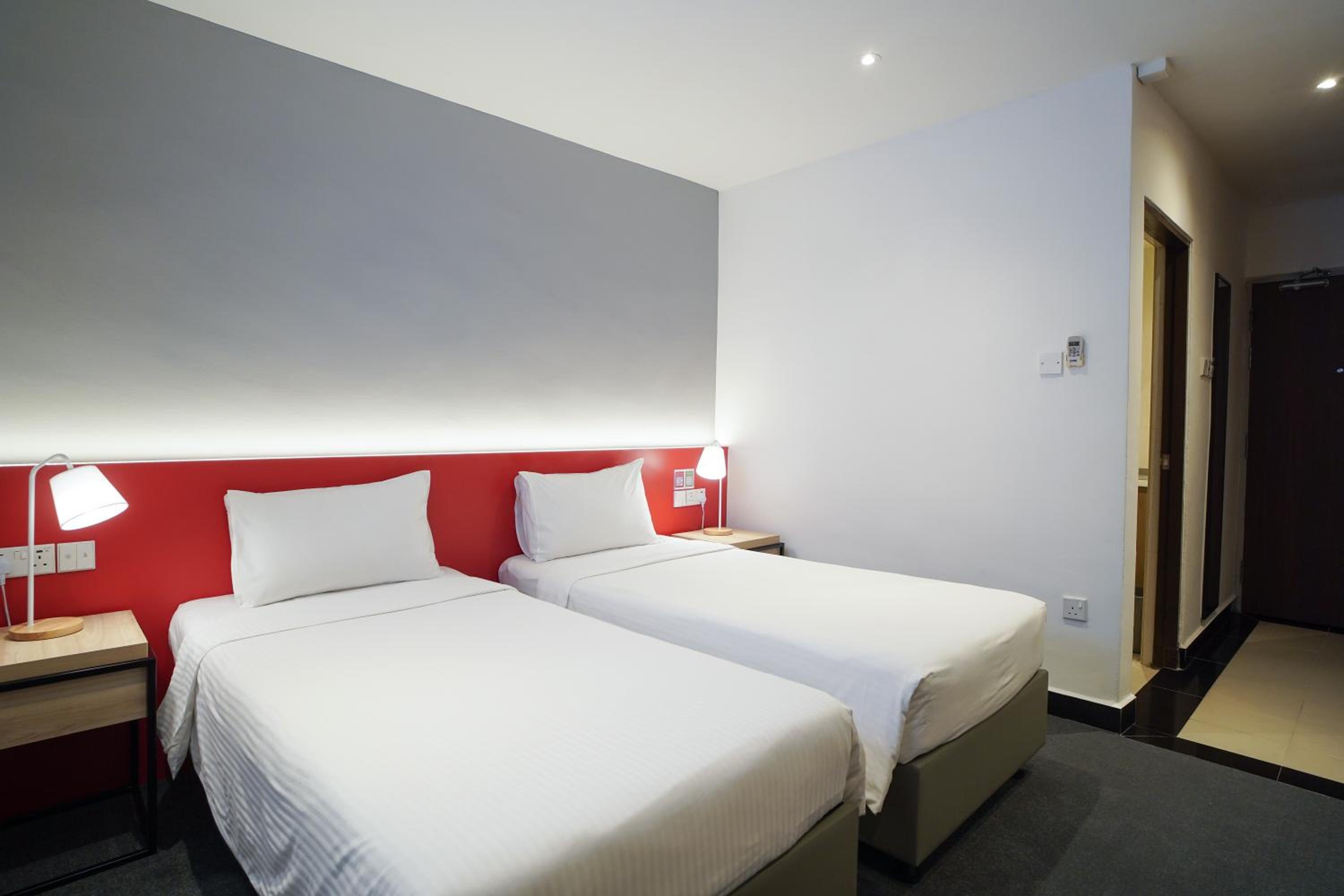 Standard Double or Twin Room (No Window) photo 2