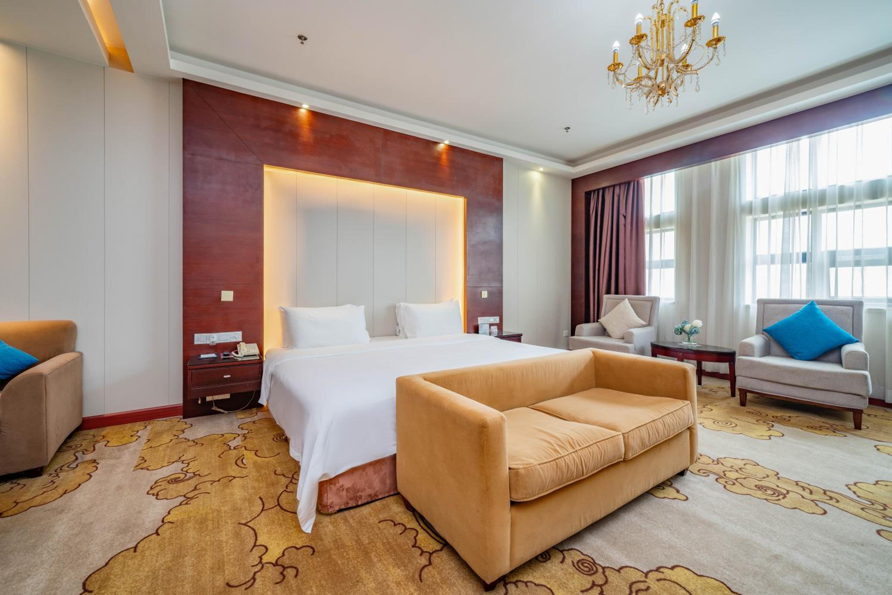 Luxury Triple Room