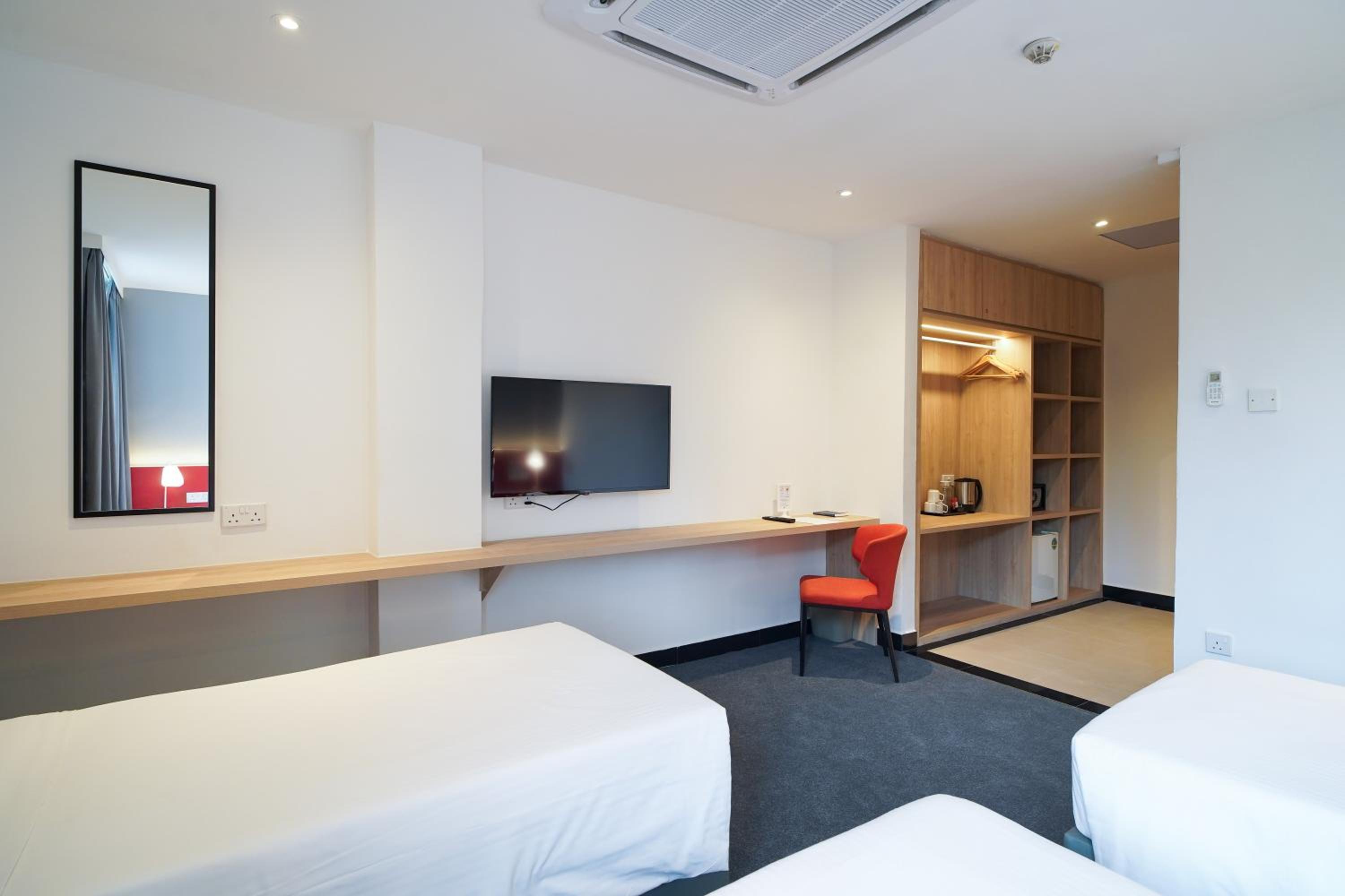 Deluxe Triple Room photo 3