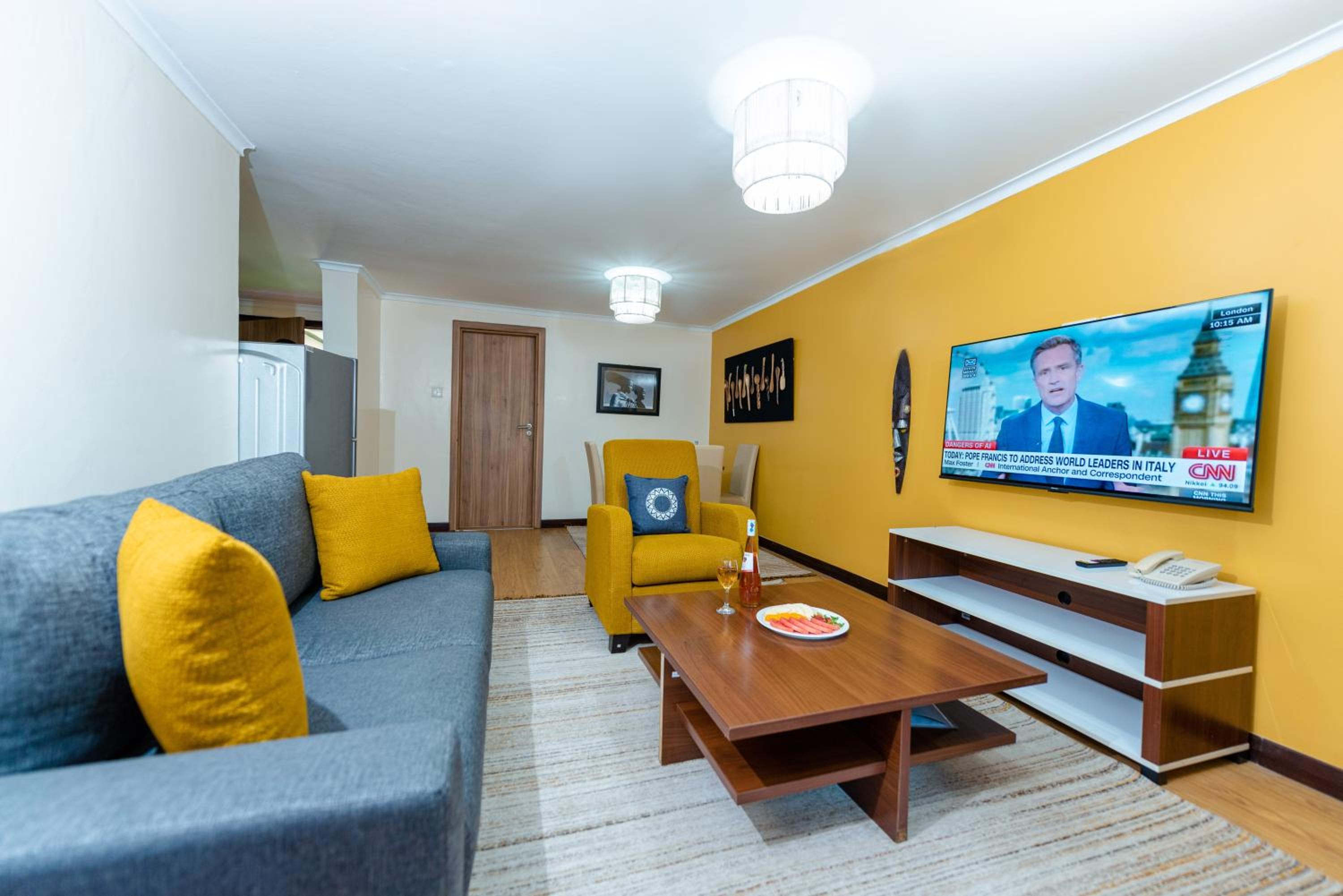 One-Bedroom Executive Queen Apartment - Non-Smoking thumbnail 5