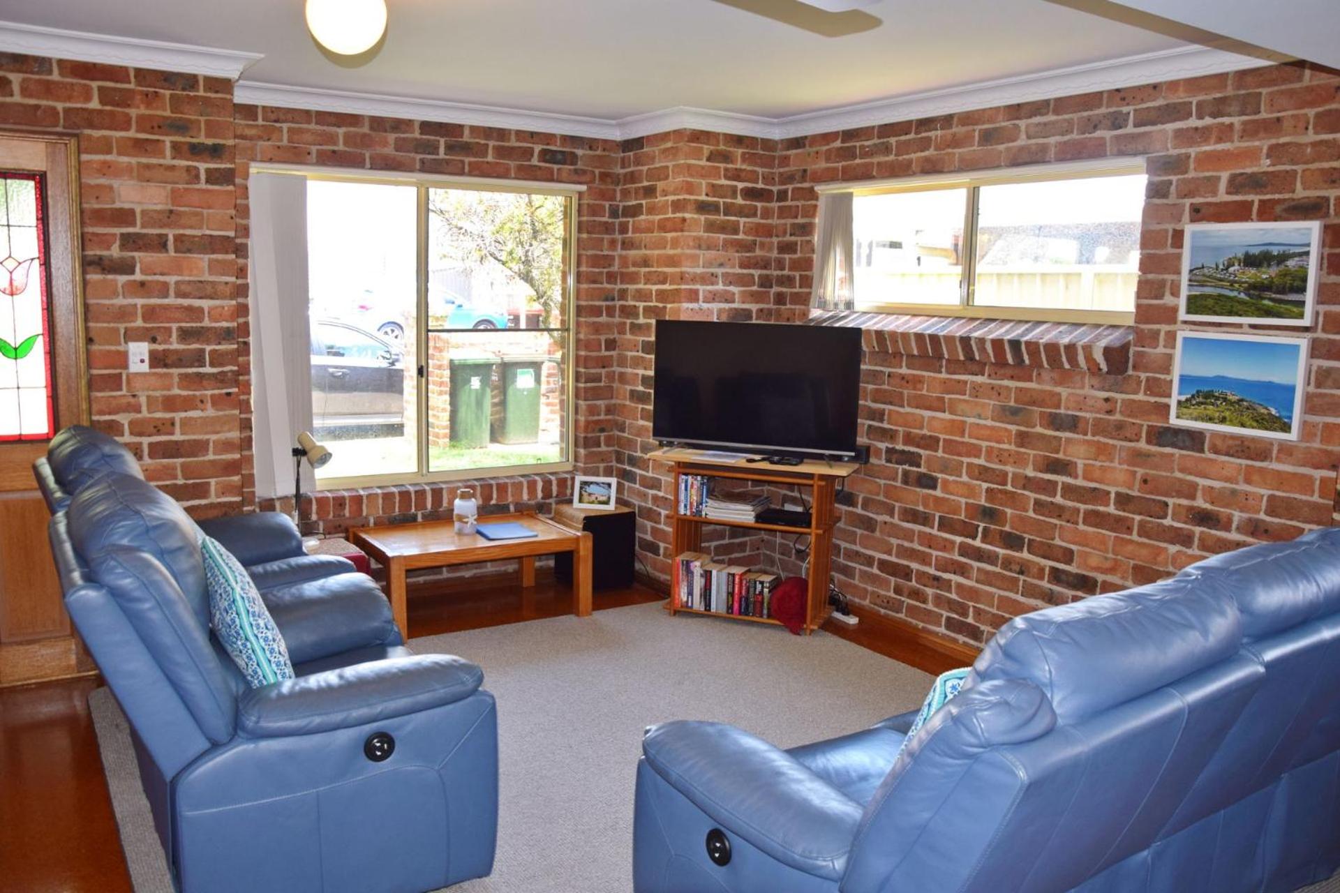 Three-Bedroom Townhouse photo 1