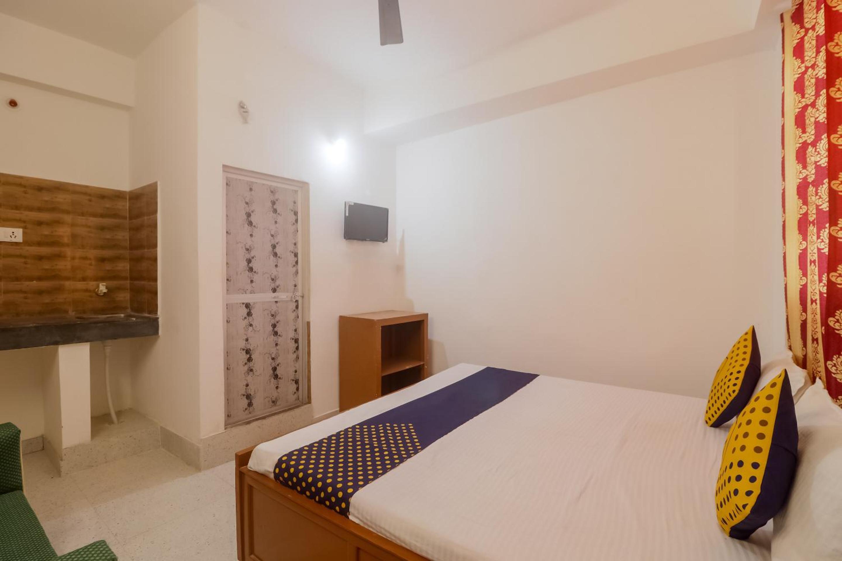 Triple Room with Bathroom