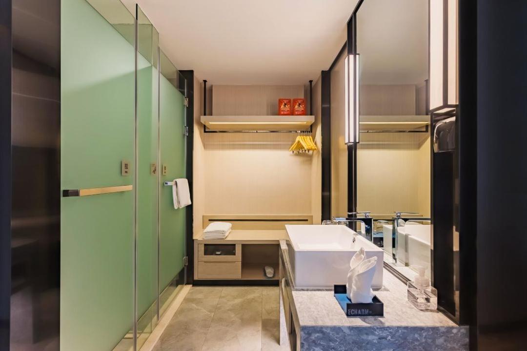 Deluxe Twin Room photo 3