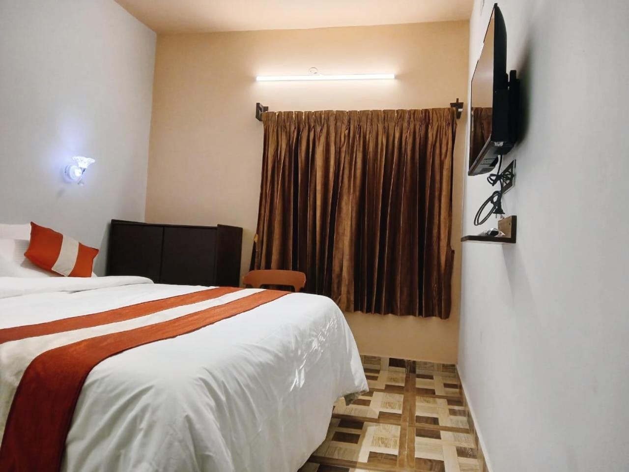 Deluxe Family Suite photo 3