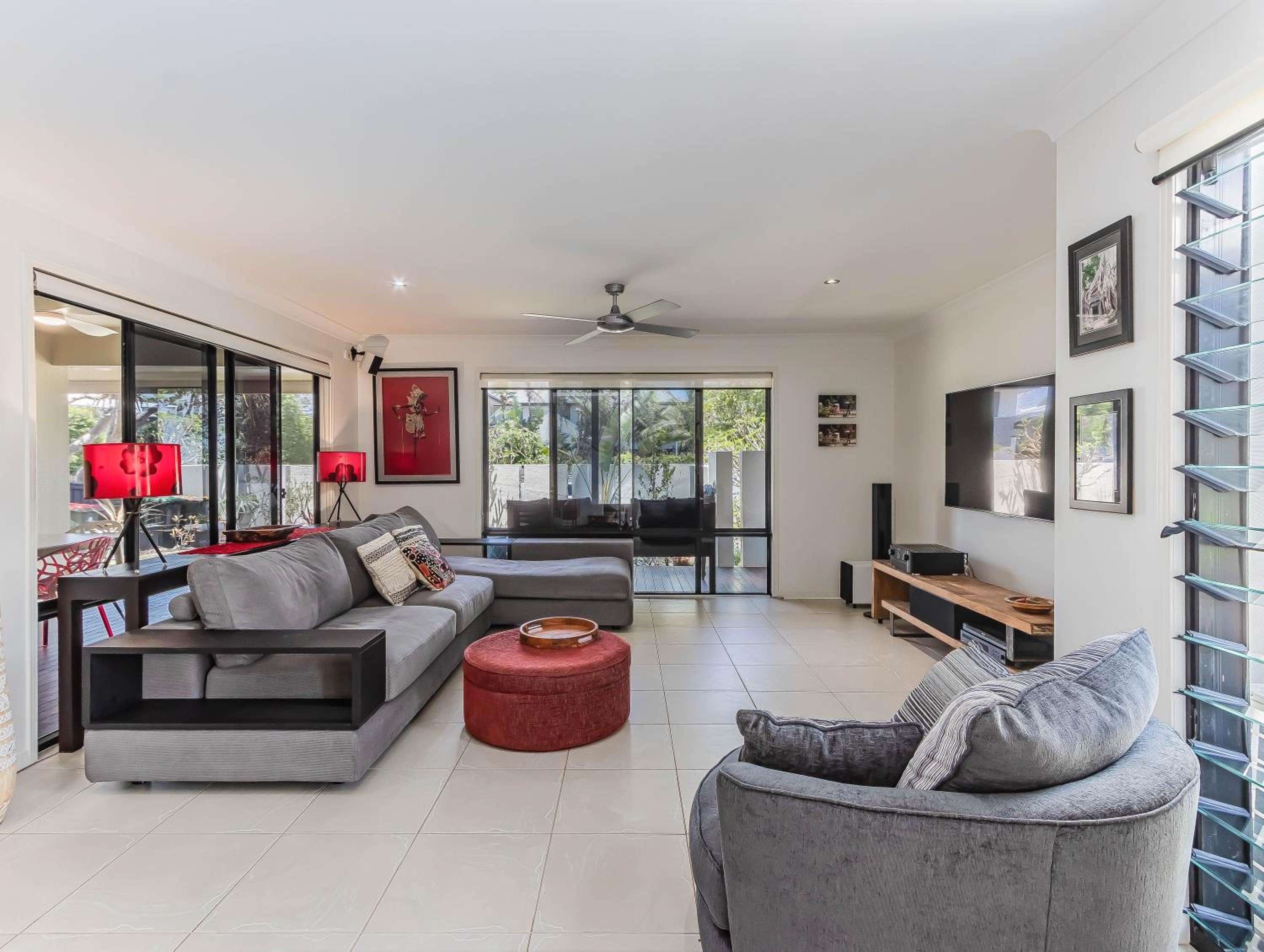 Three-Bedroom Villa photo 1