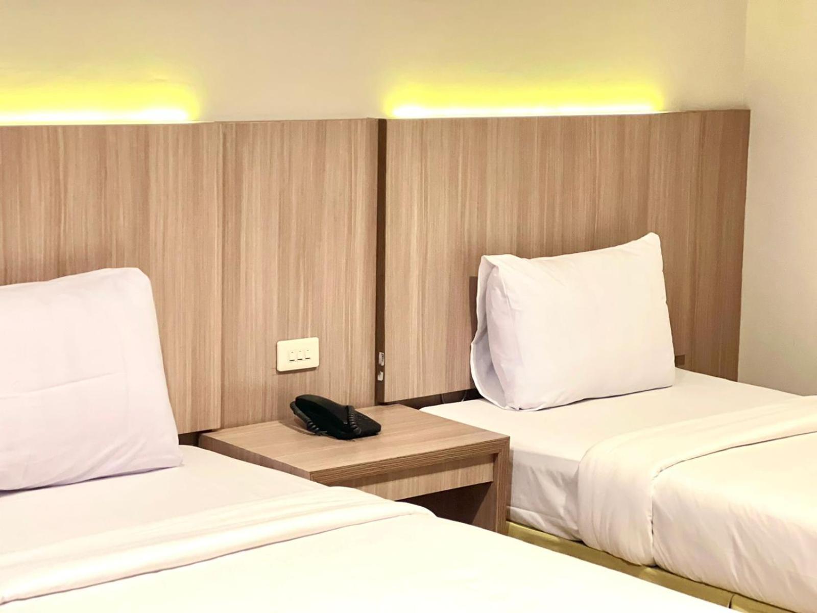 Superior Twin Room photo 2