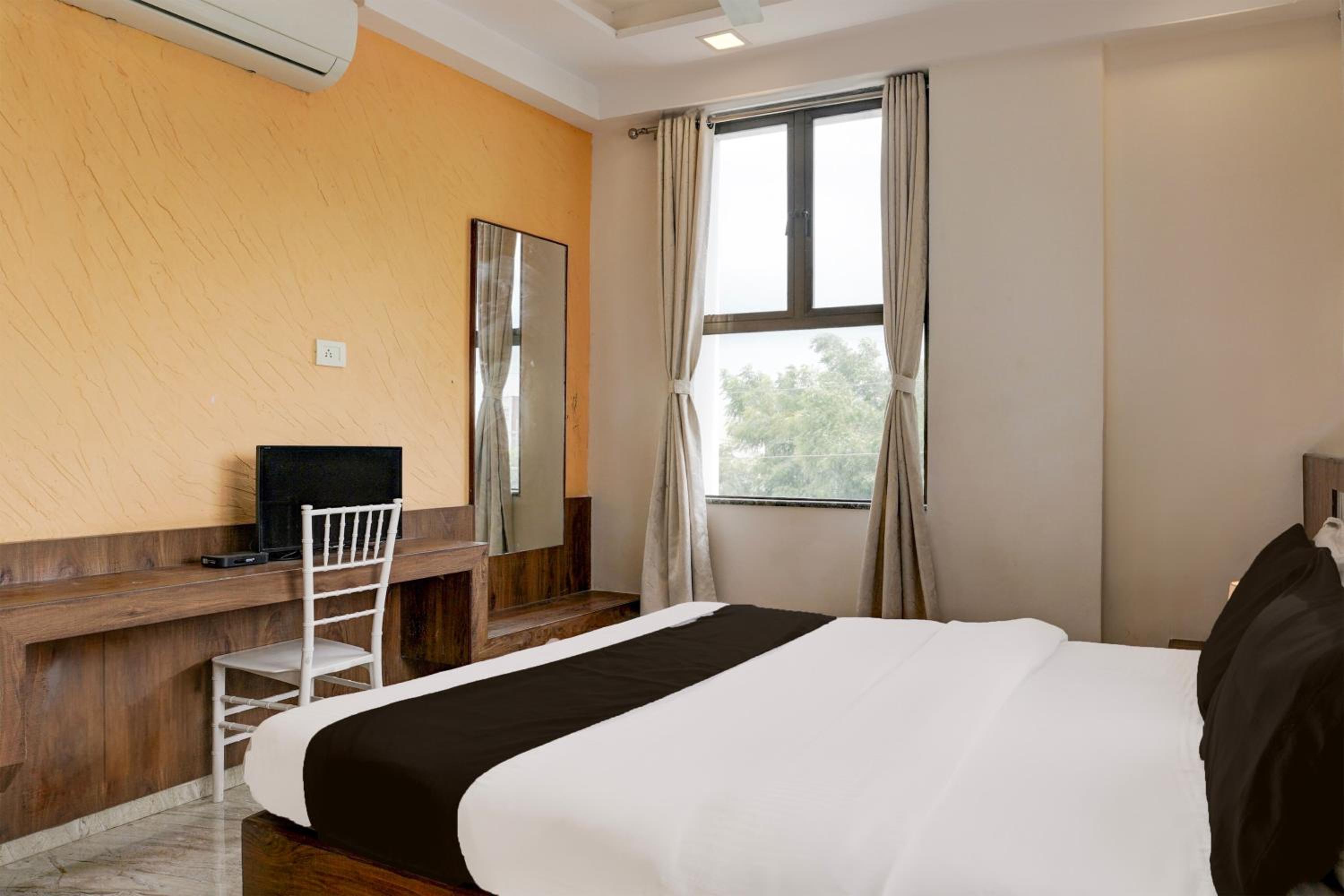 Classic Triple Room