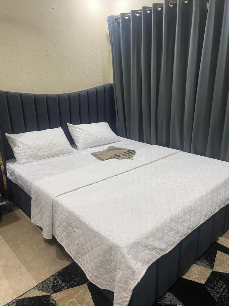 Deluxe Queen Room photo 2