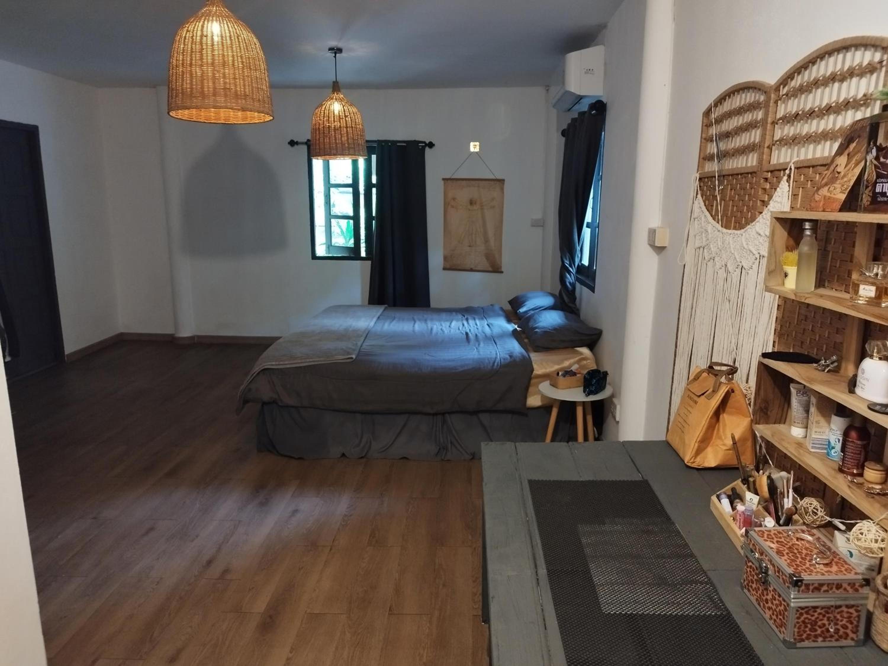 Apartment with Sea View - Photo 10