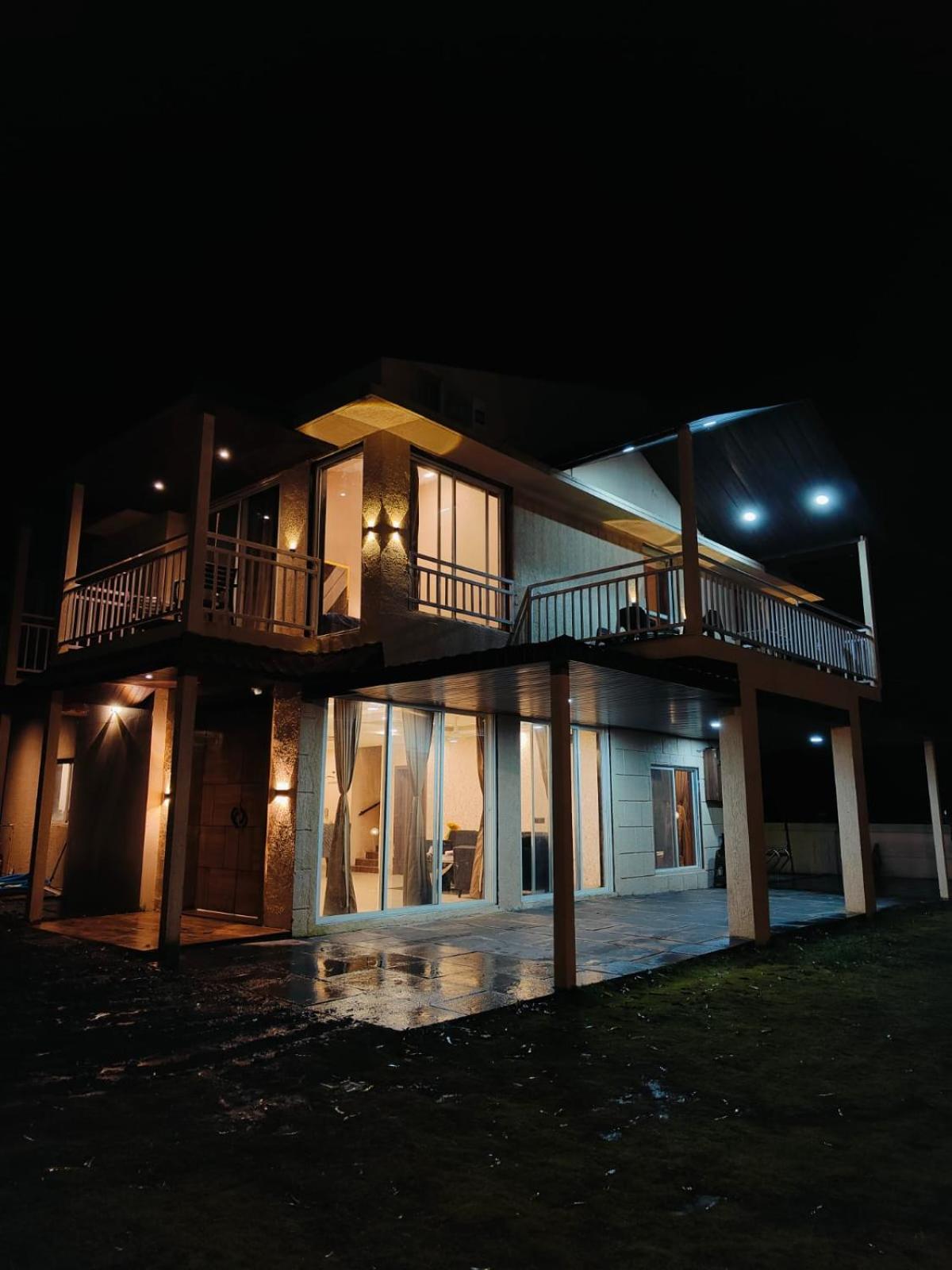 Villa photo 2