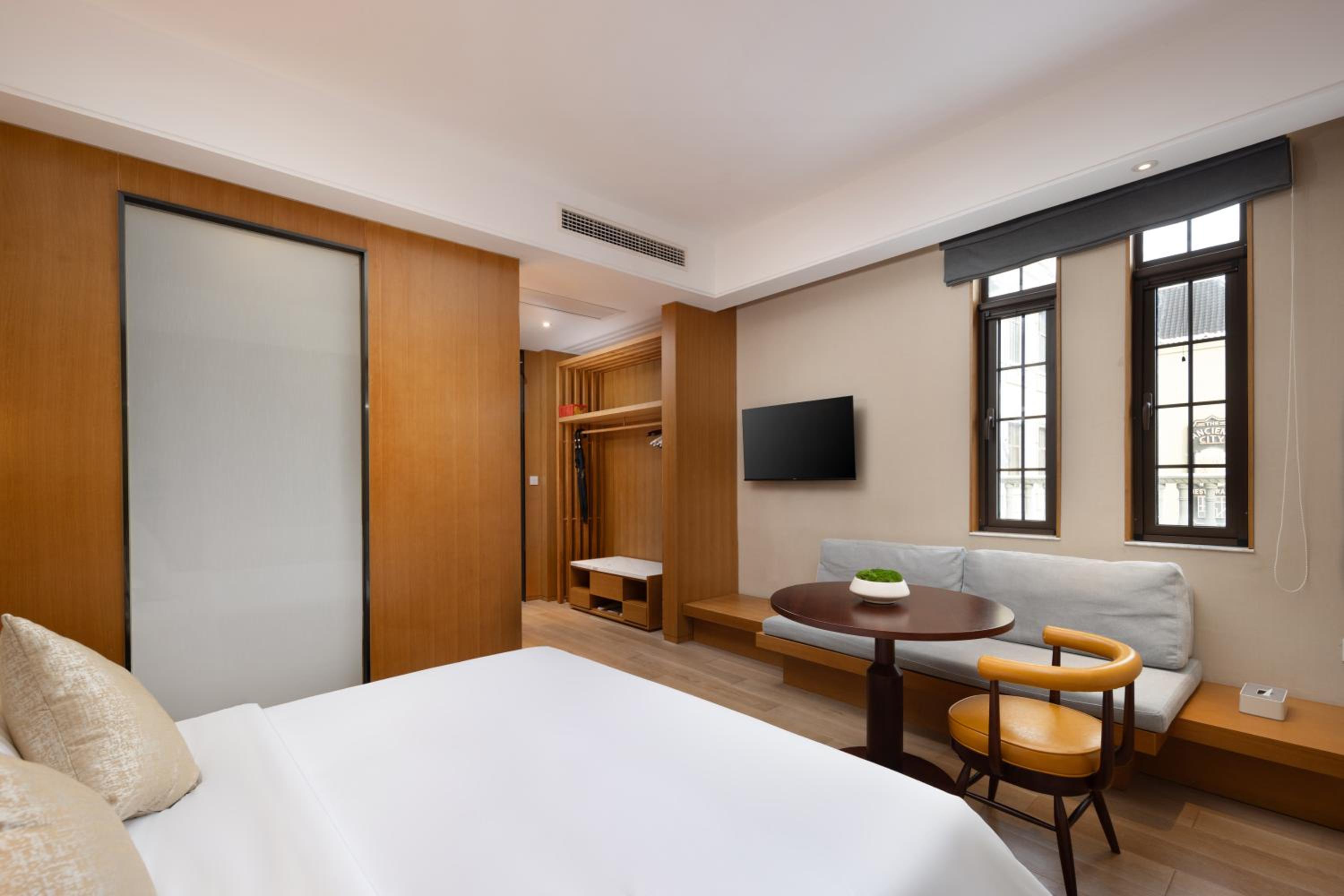 Deluxe Double Room photo 2