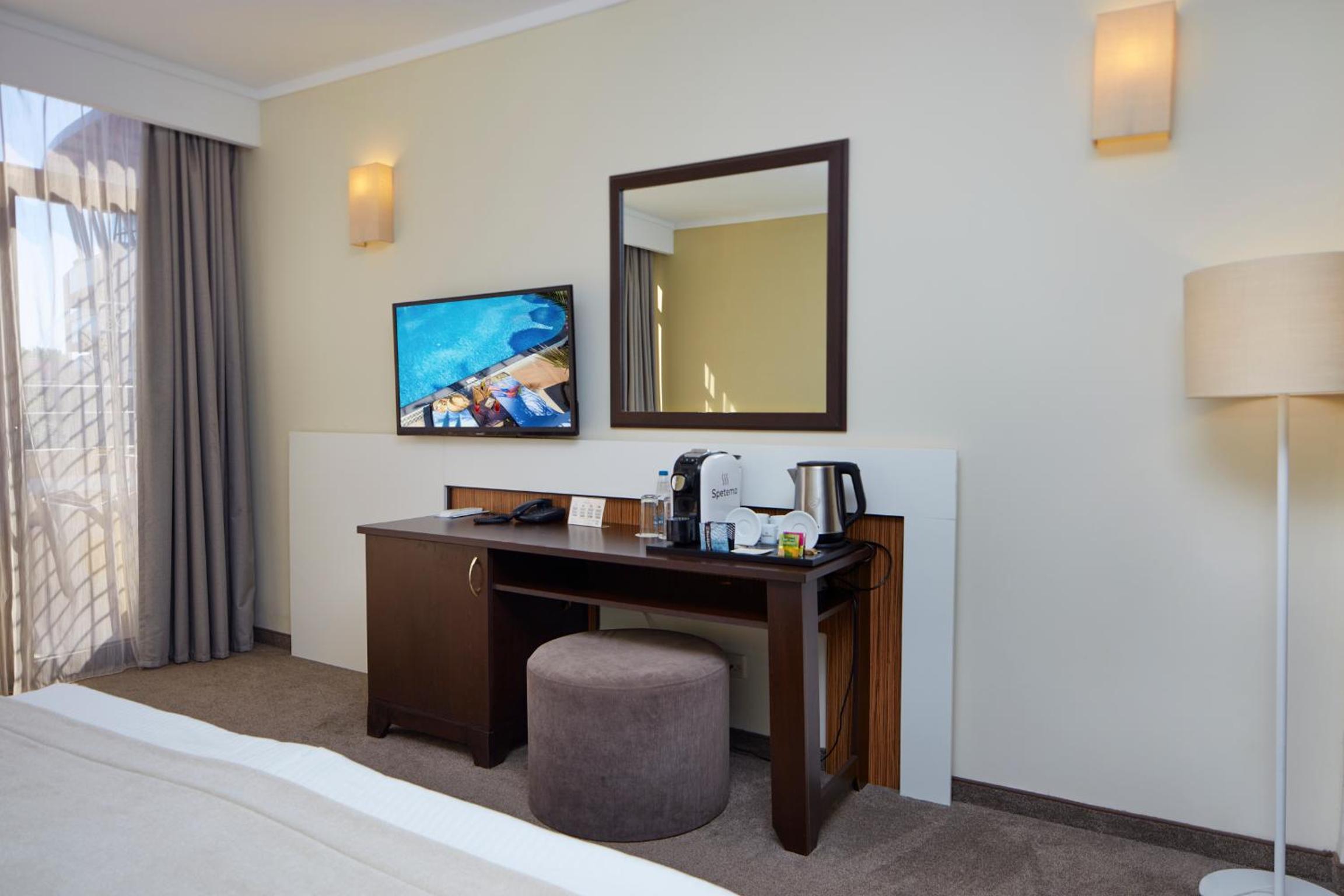 Double Room with Balcony photo 2