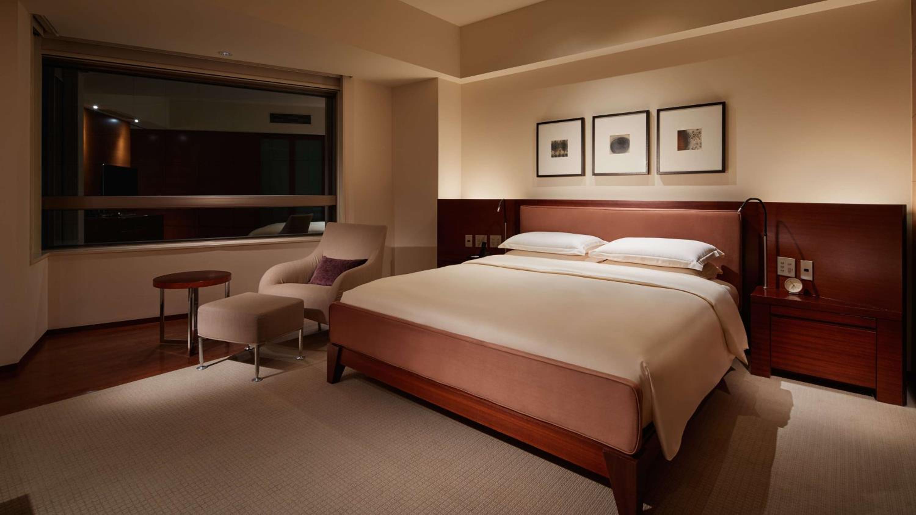 Grand Suite with One King Bed Grand Suite with One King Bed