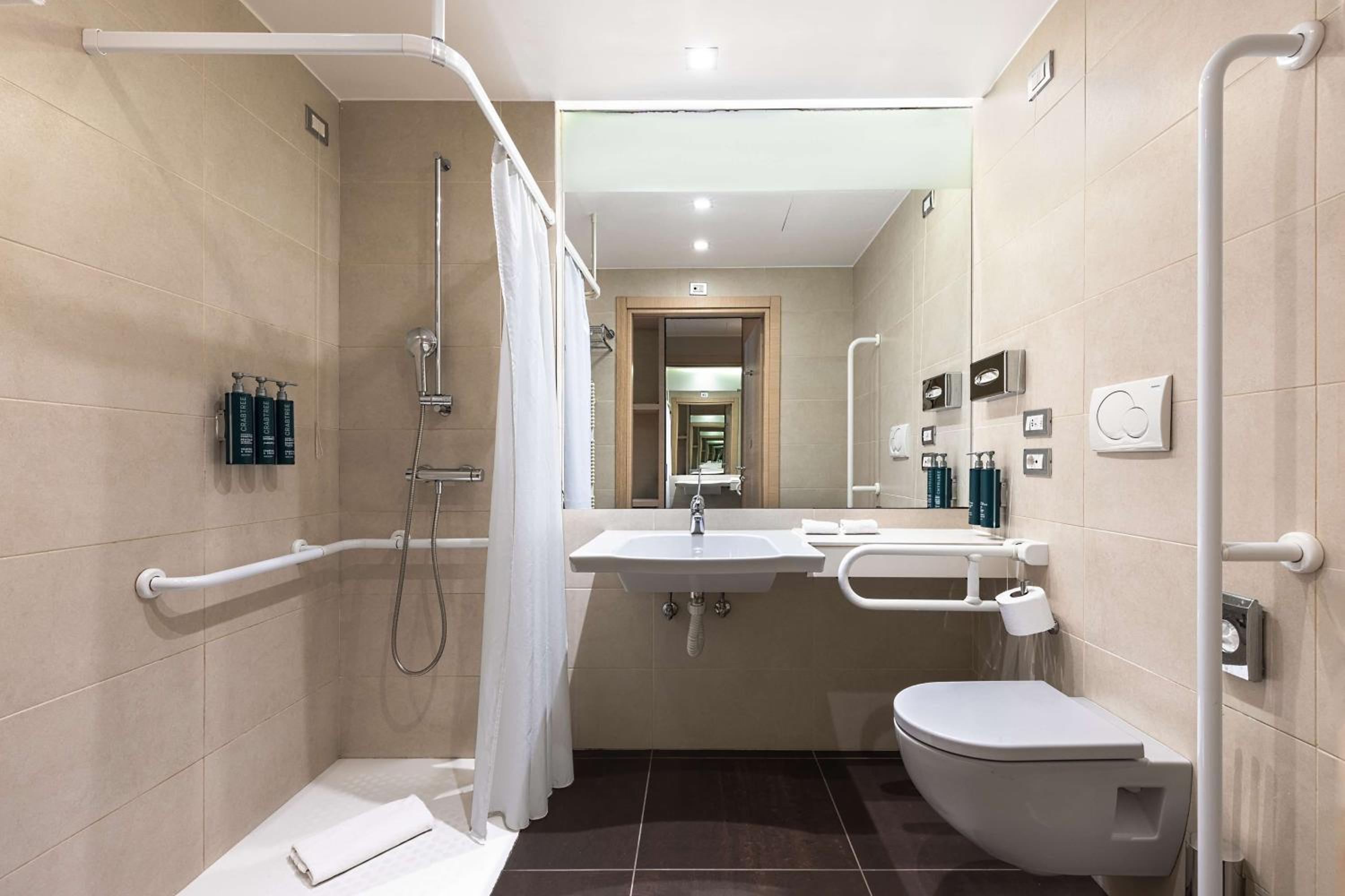 King Room - Mobility Accessible